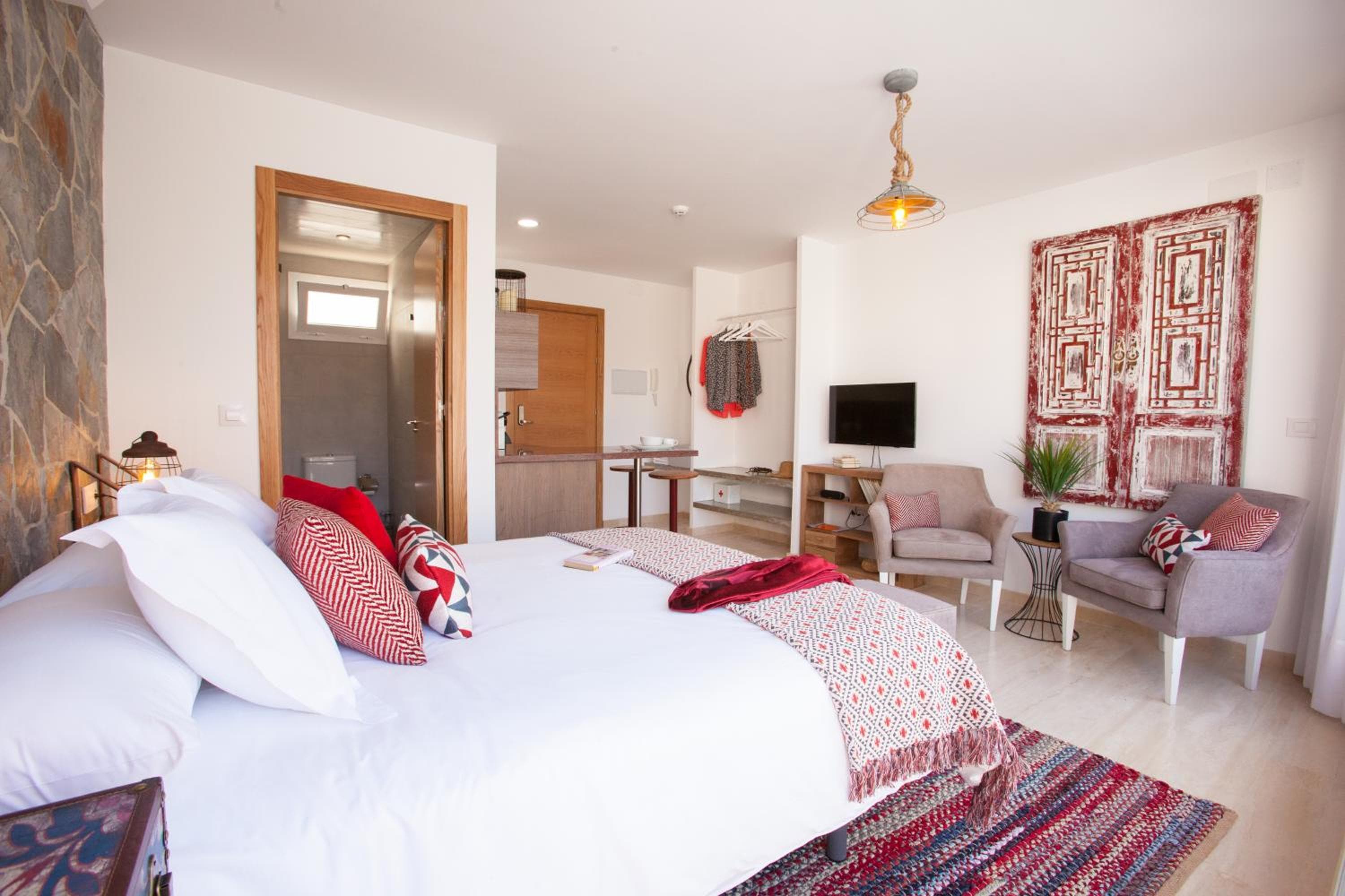 Hotel Mariana — 11