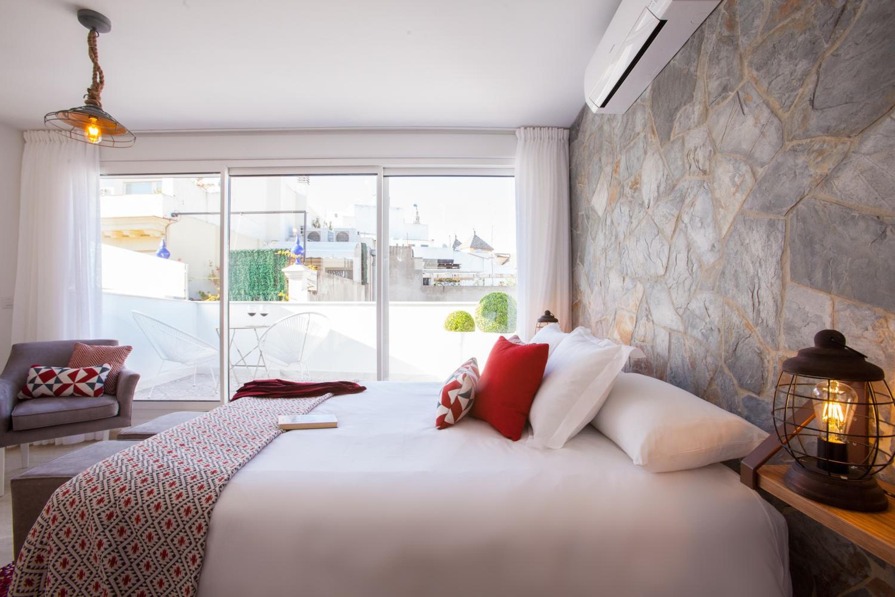 Hotel Mariana — 14