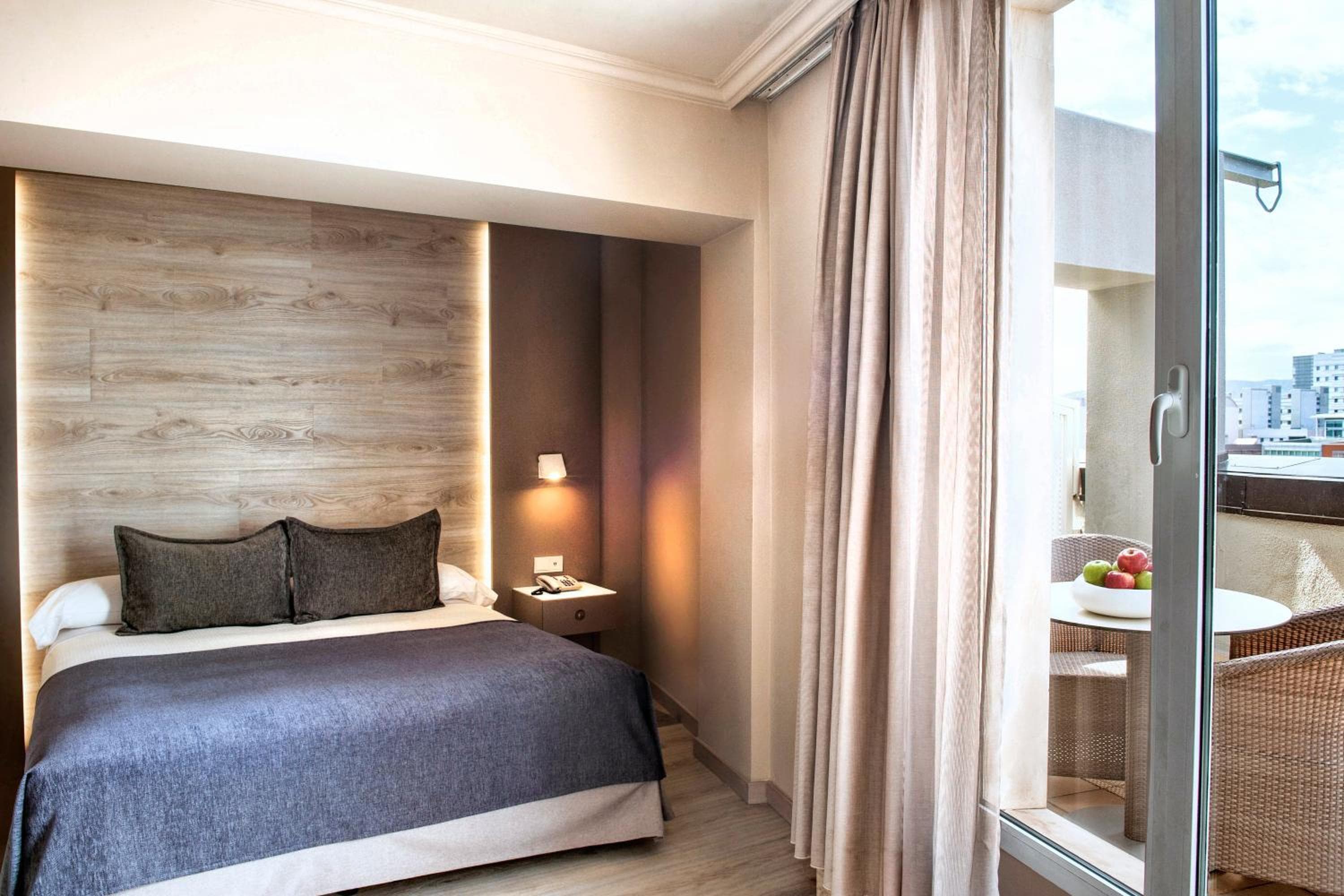Sallés Hotel Pere IV — 8