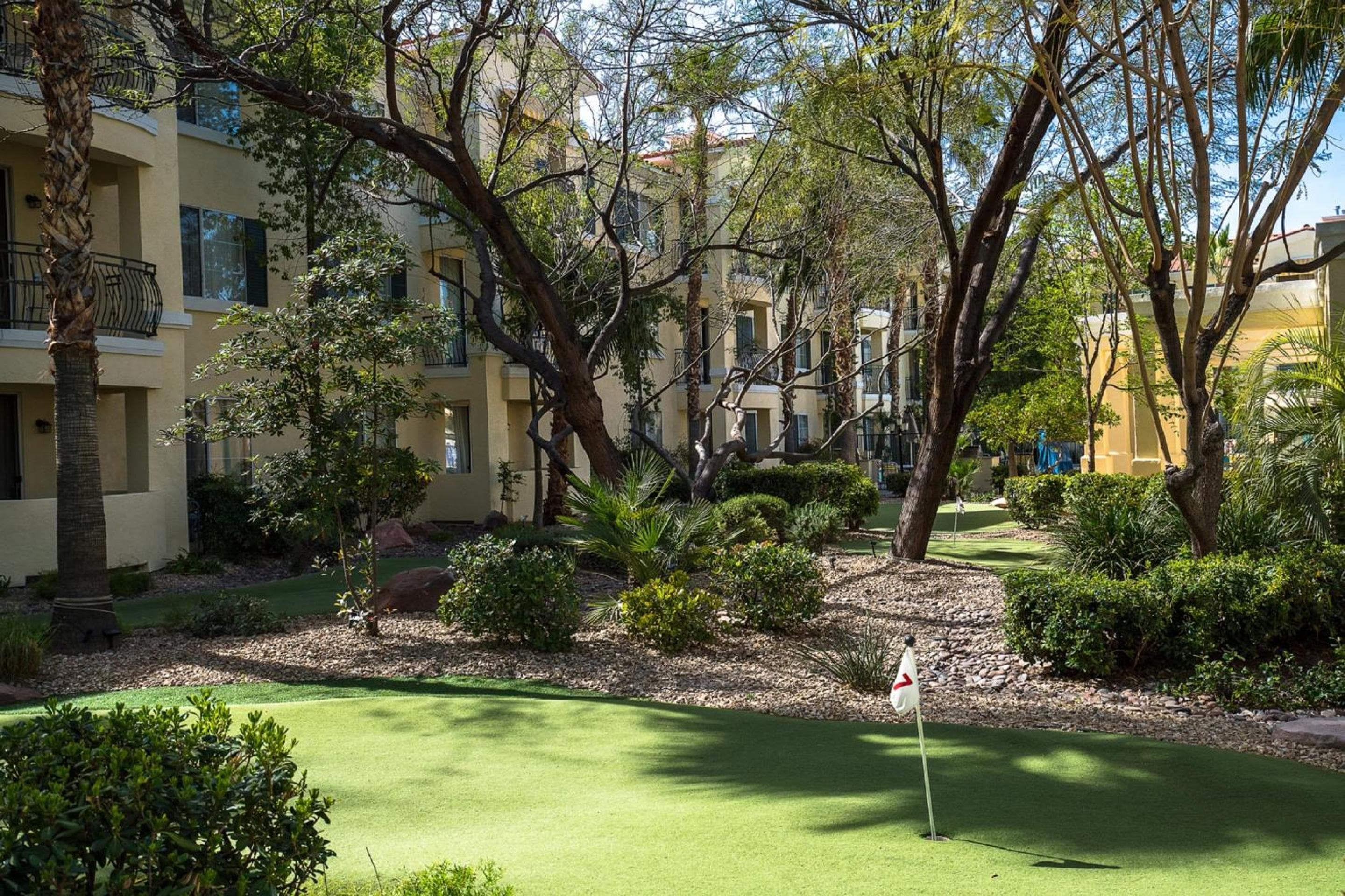 Club de Soleil All-Suite Resort — 2