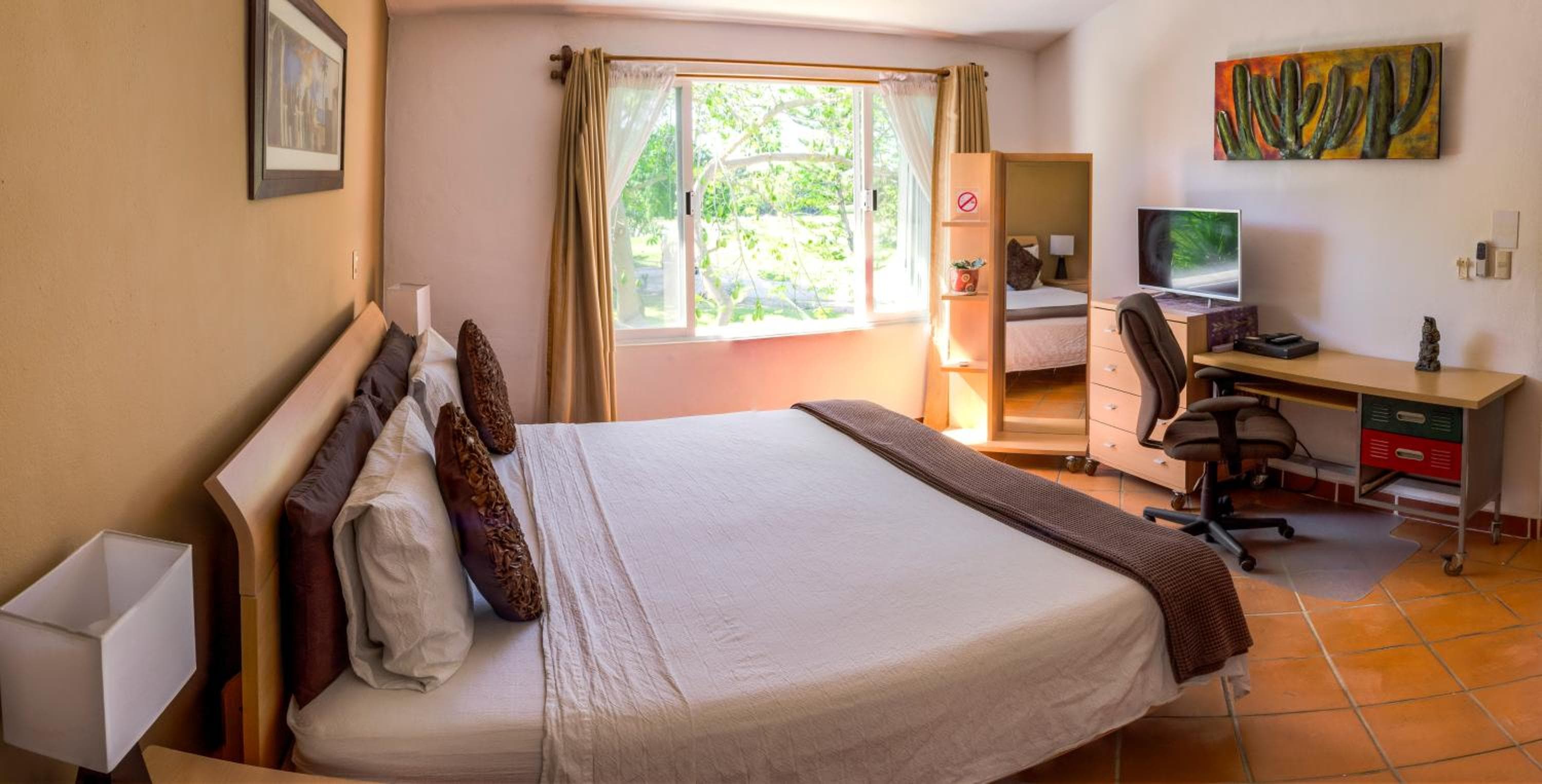 Casa Mi Tesoro Vacation Rooms — 25