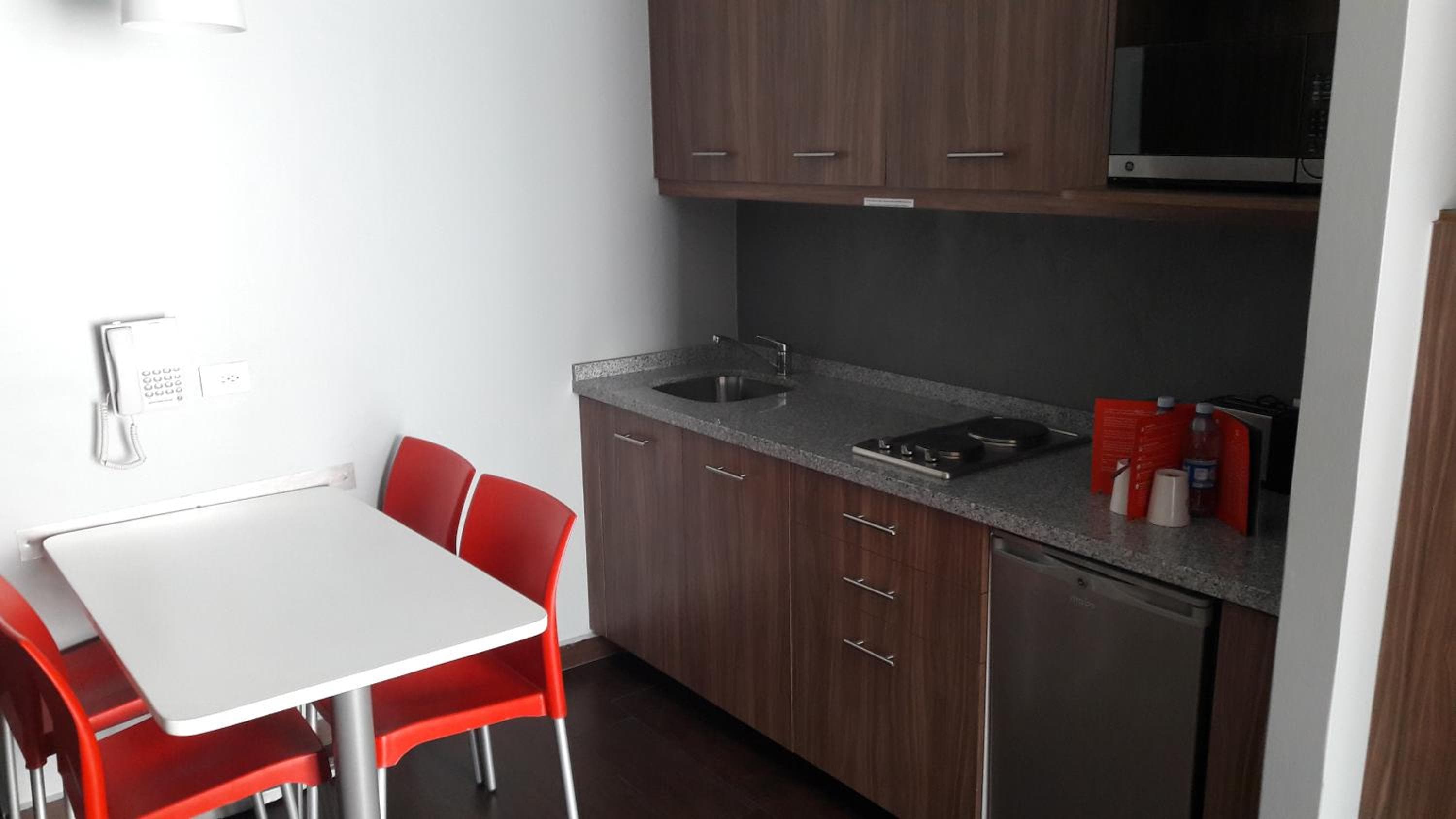 Hotel Block Suites — 22