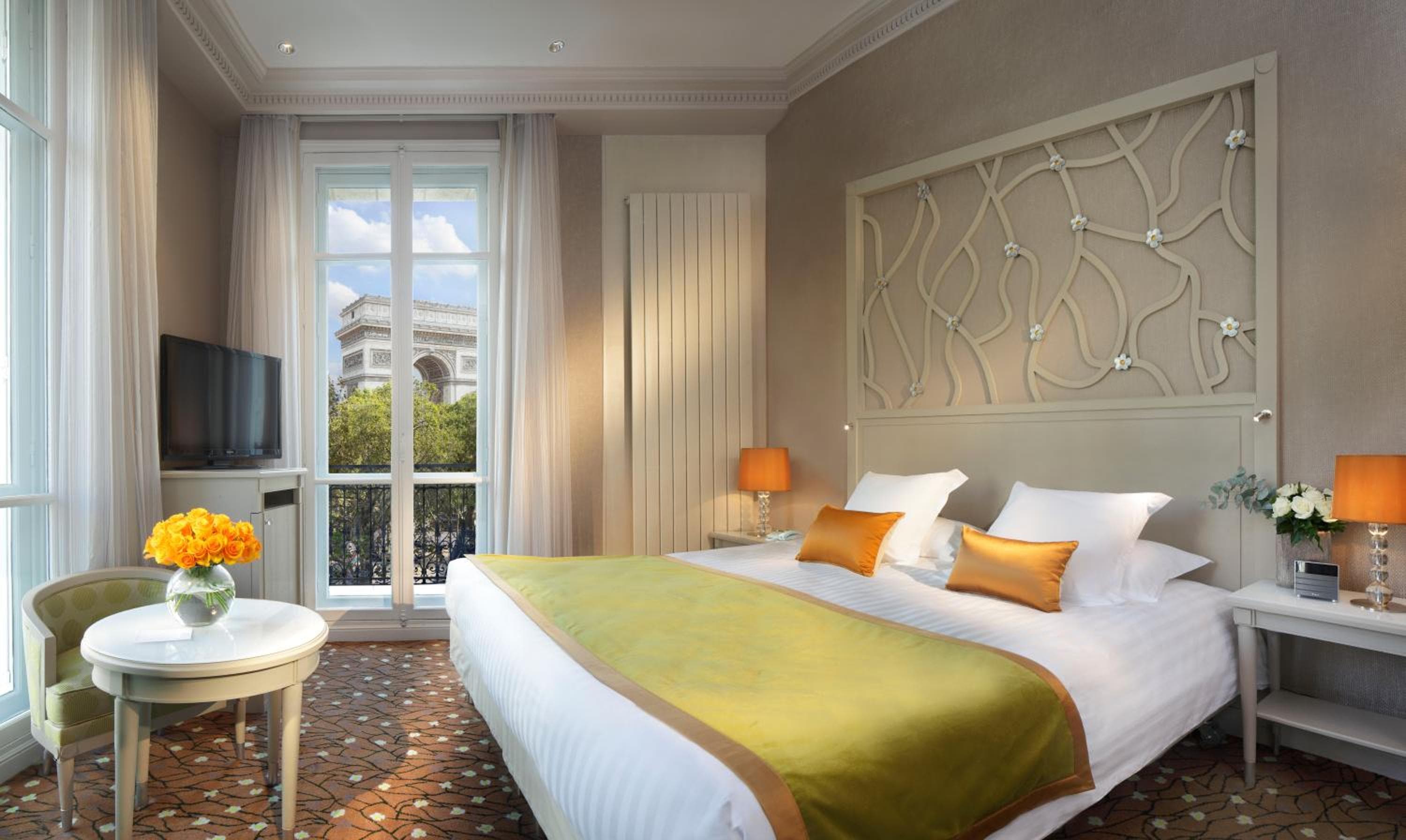Splendid Etoile — 28