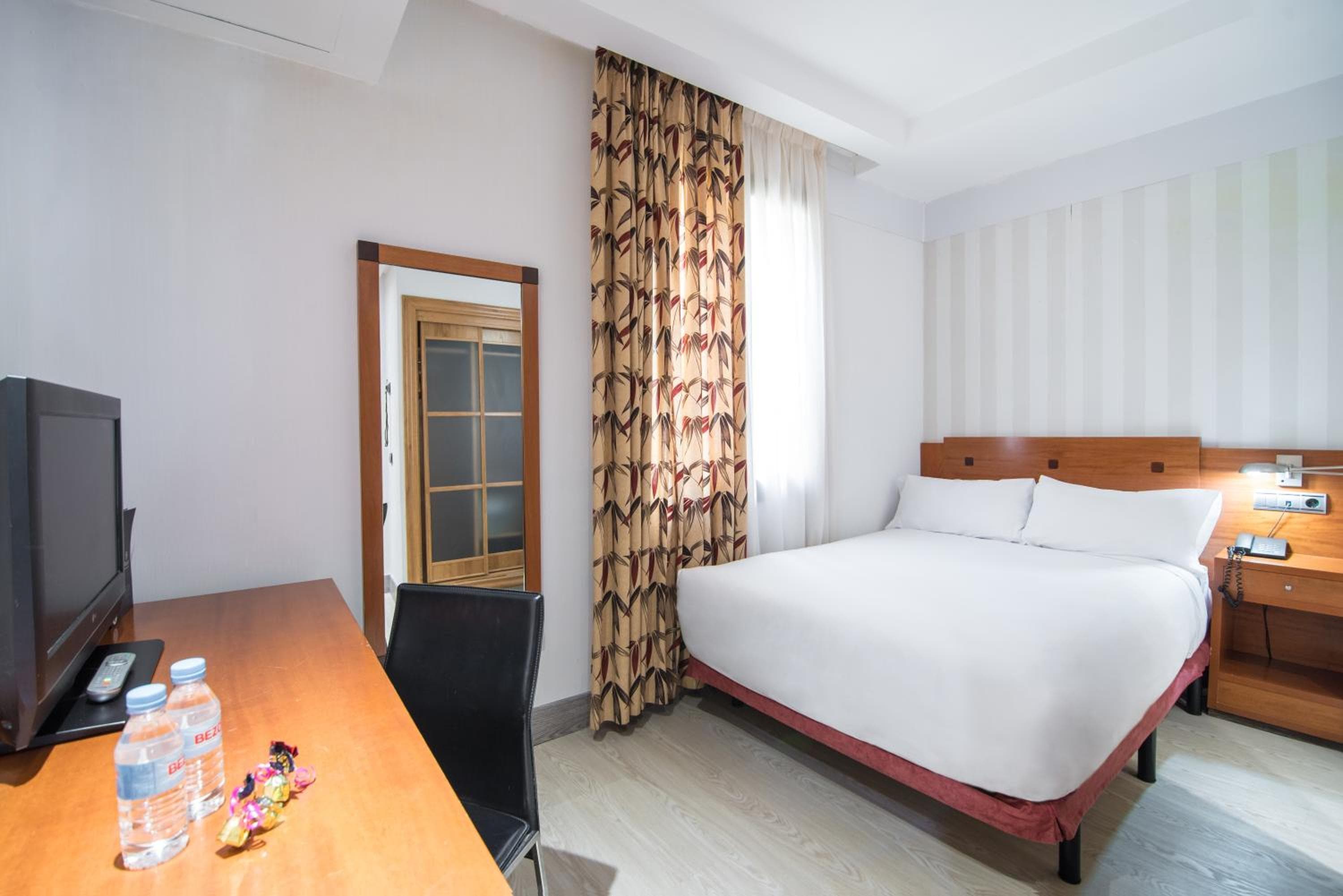 Petit Palace Preciados — 25