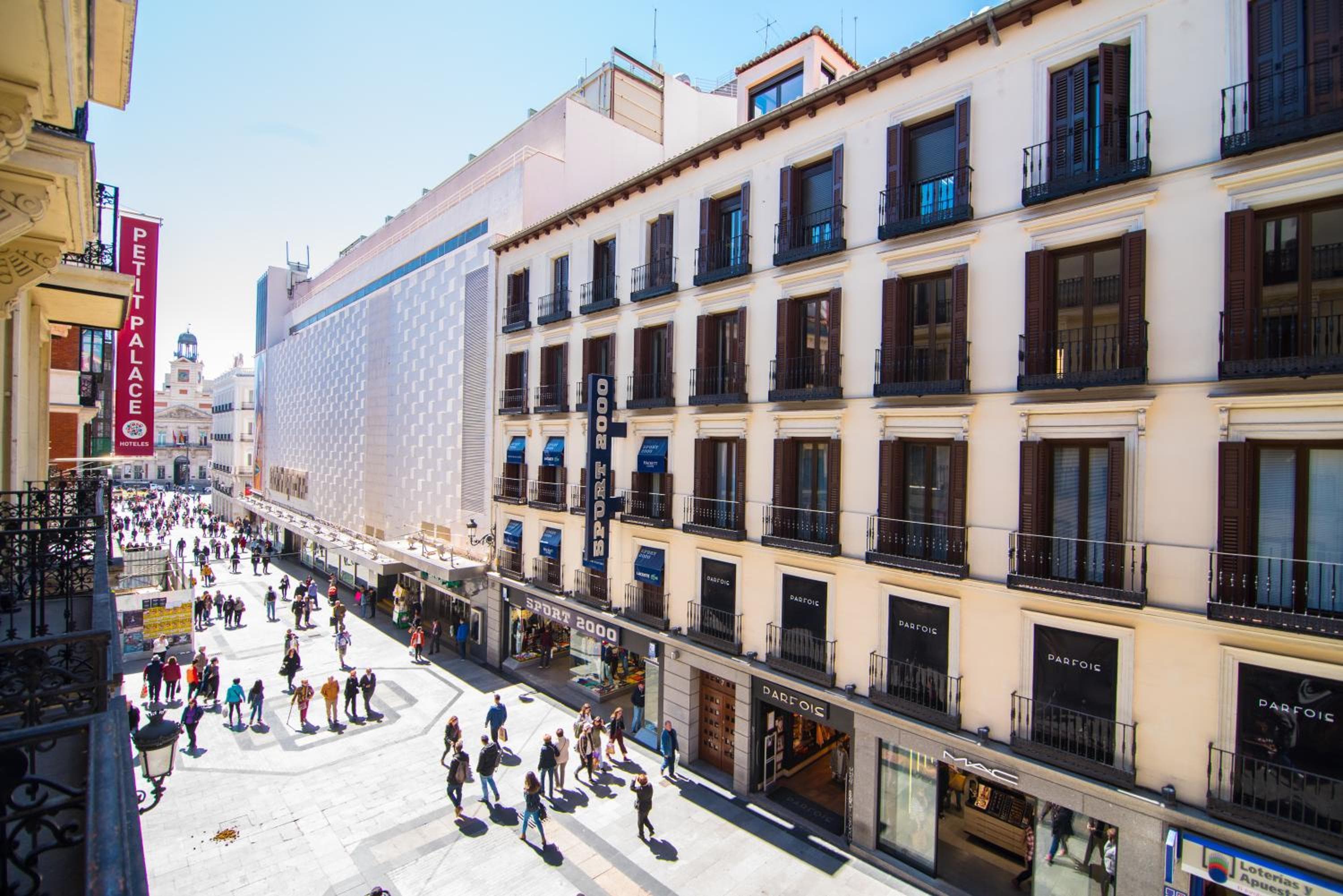 Petit Palace Preciados — 13