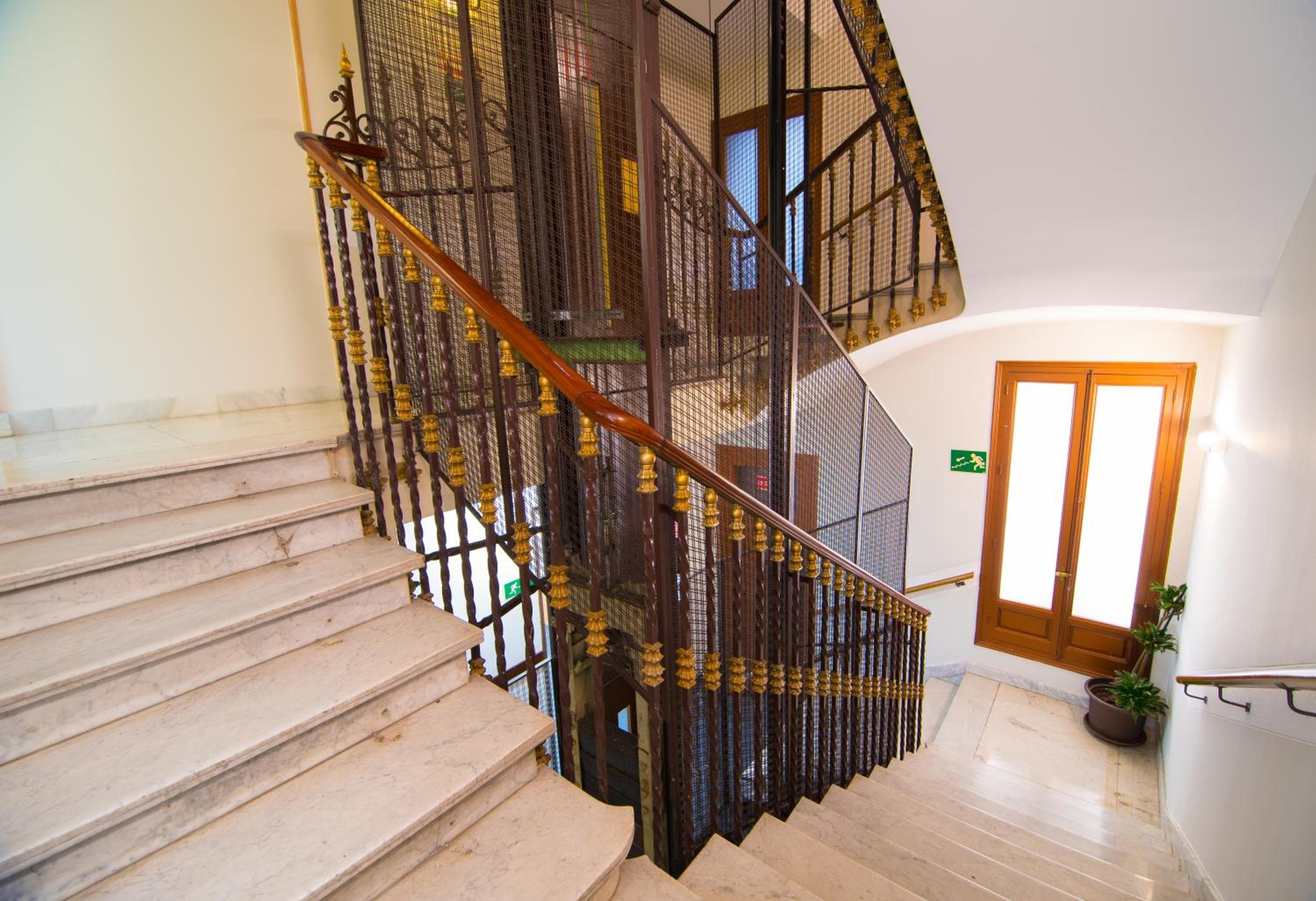 Petit Palace Preciados — 17