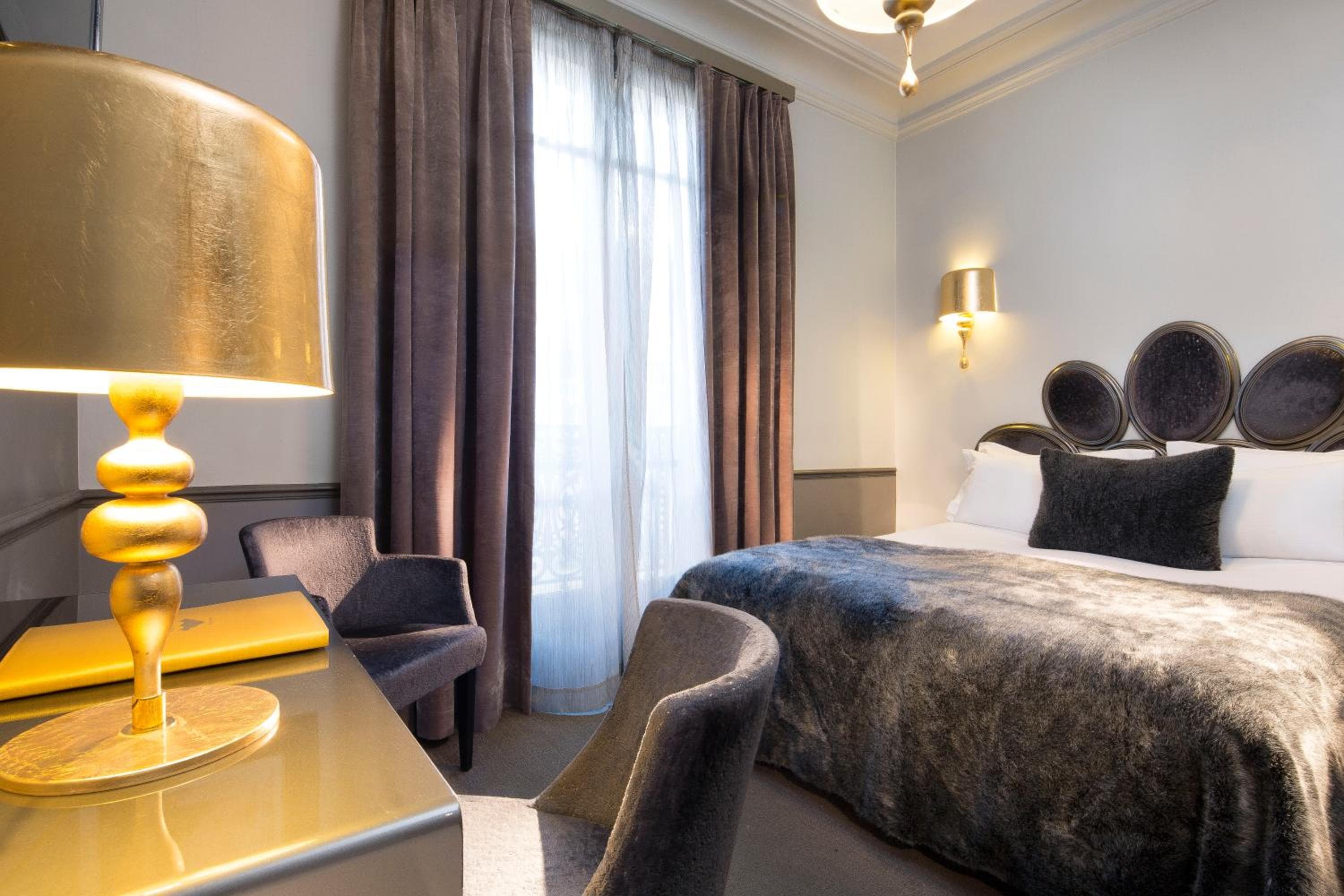 Hotel Lumen Paris Louvre — 9