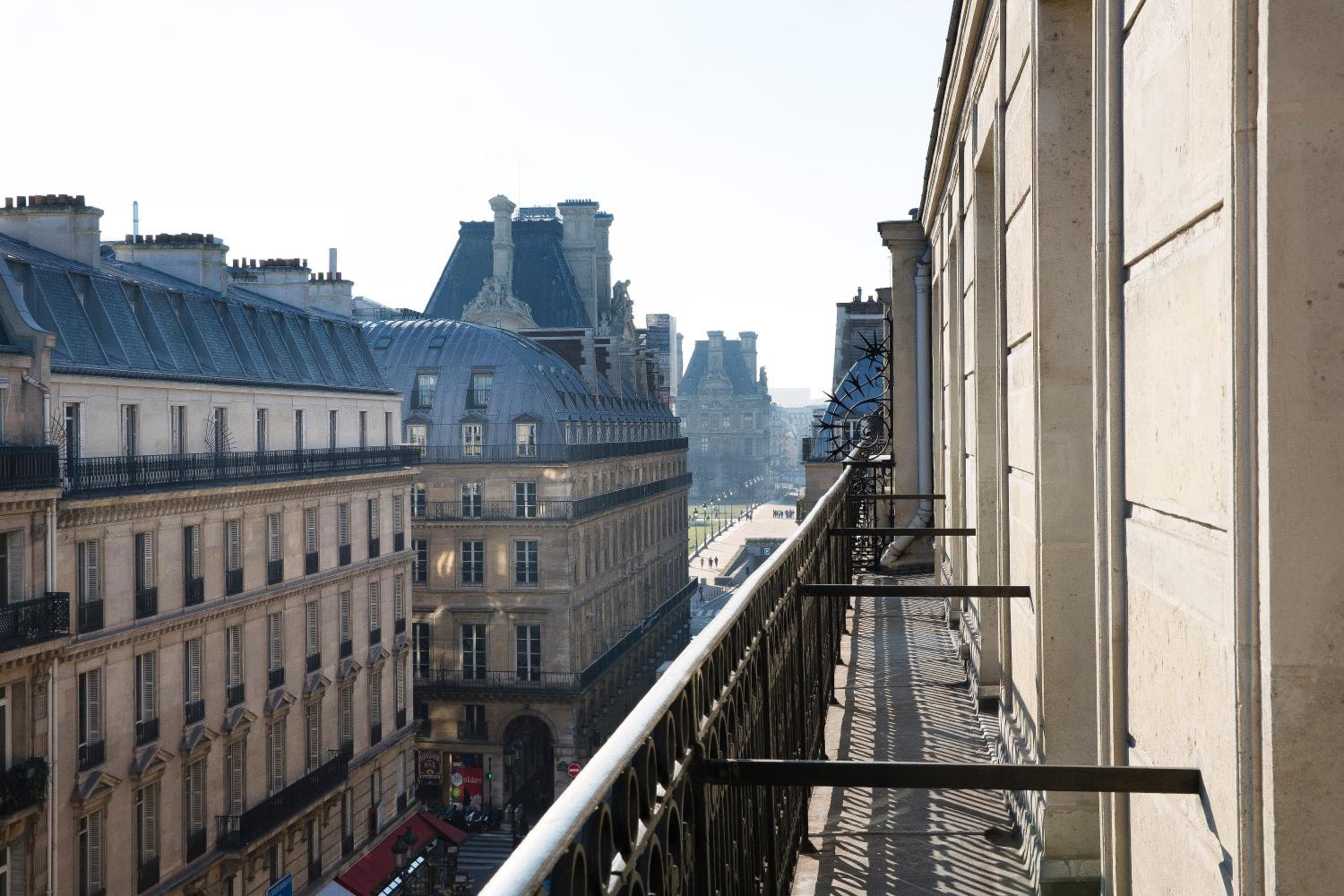 Hotel Lumen Paris Louvre — 22