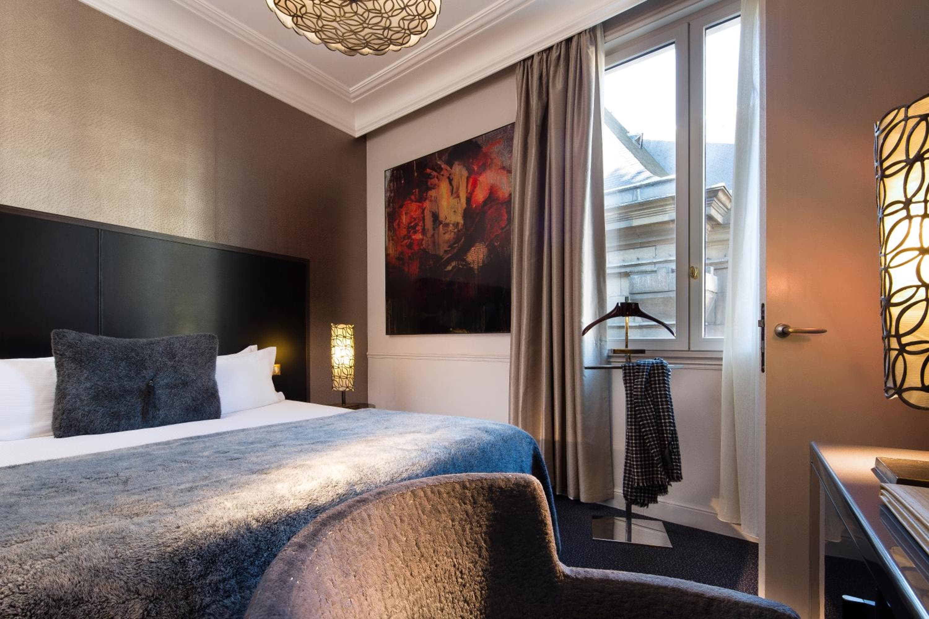 Hotel Lumen Paris Louvre — 8