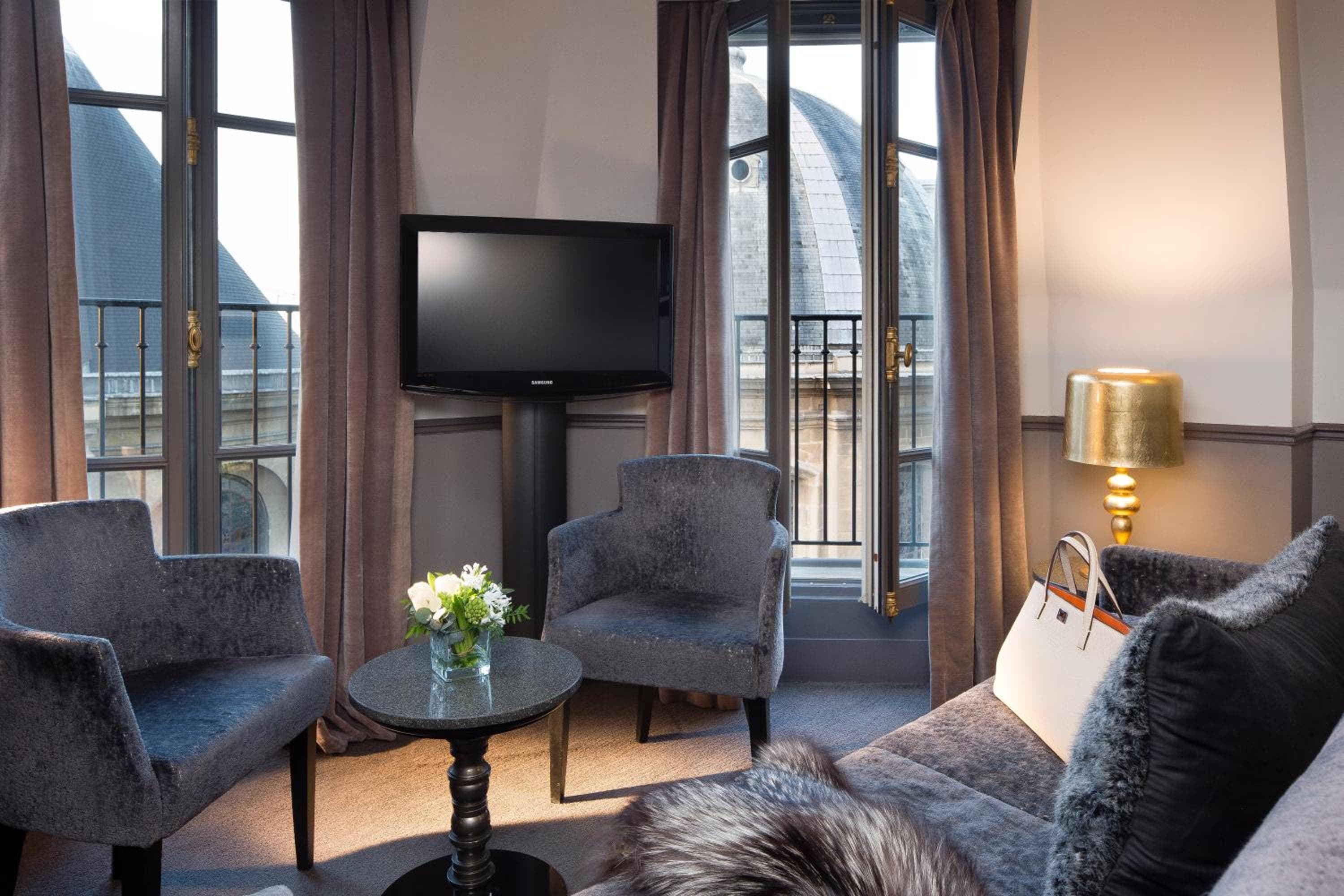 Hotel Lumen Paris Louvre — 28