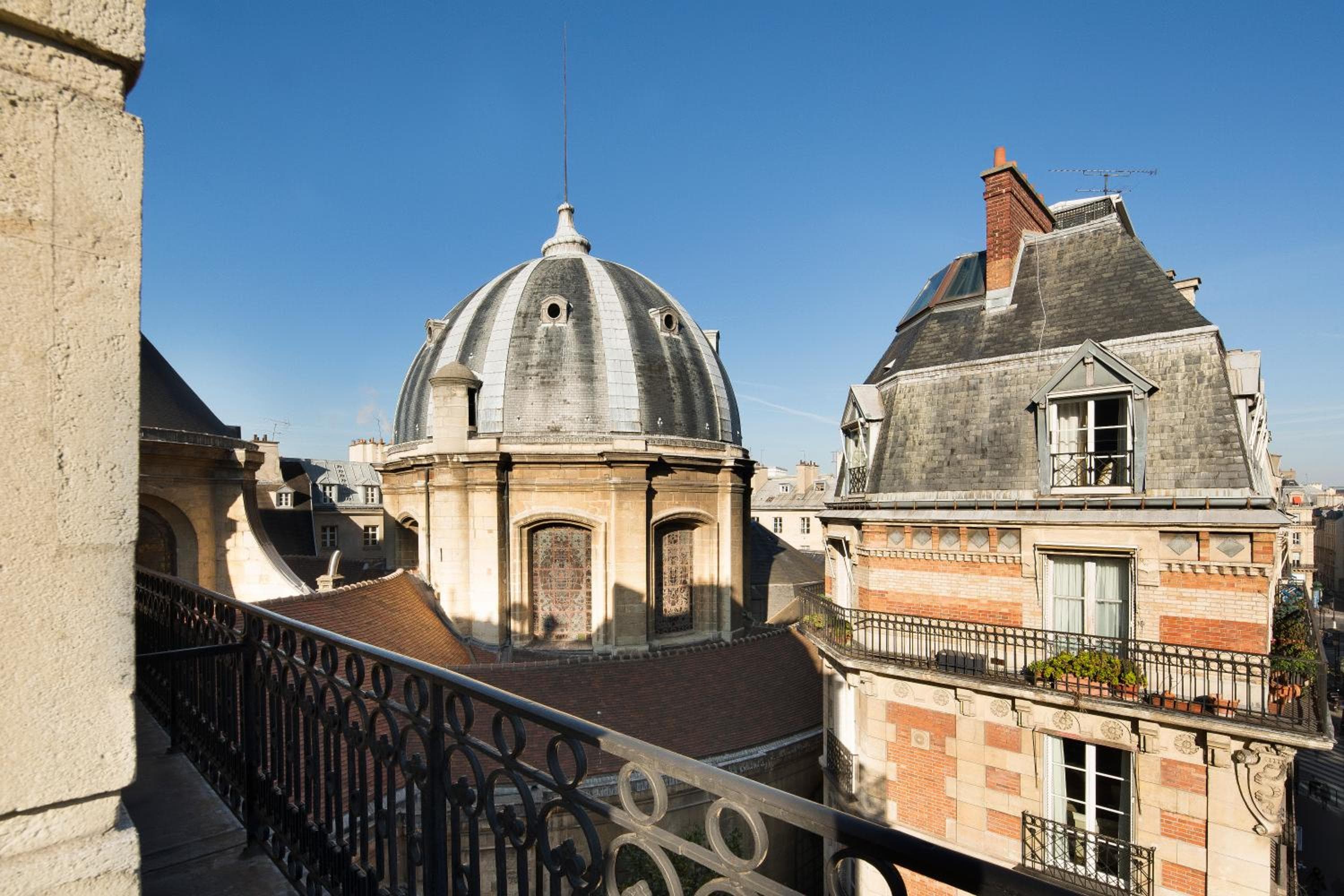 Hotel Lumen Paris Louvre — 30