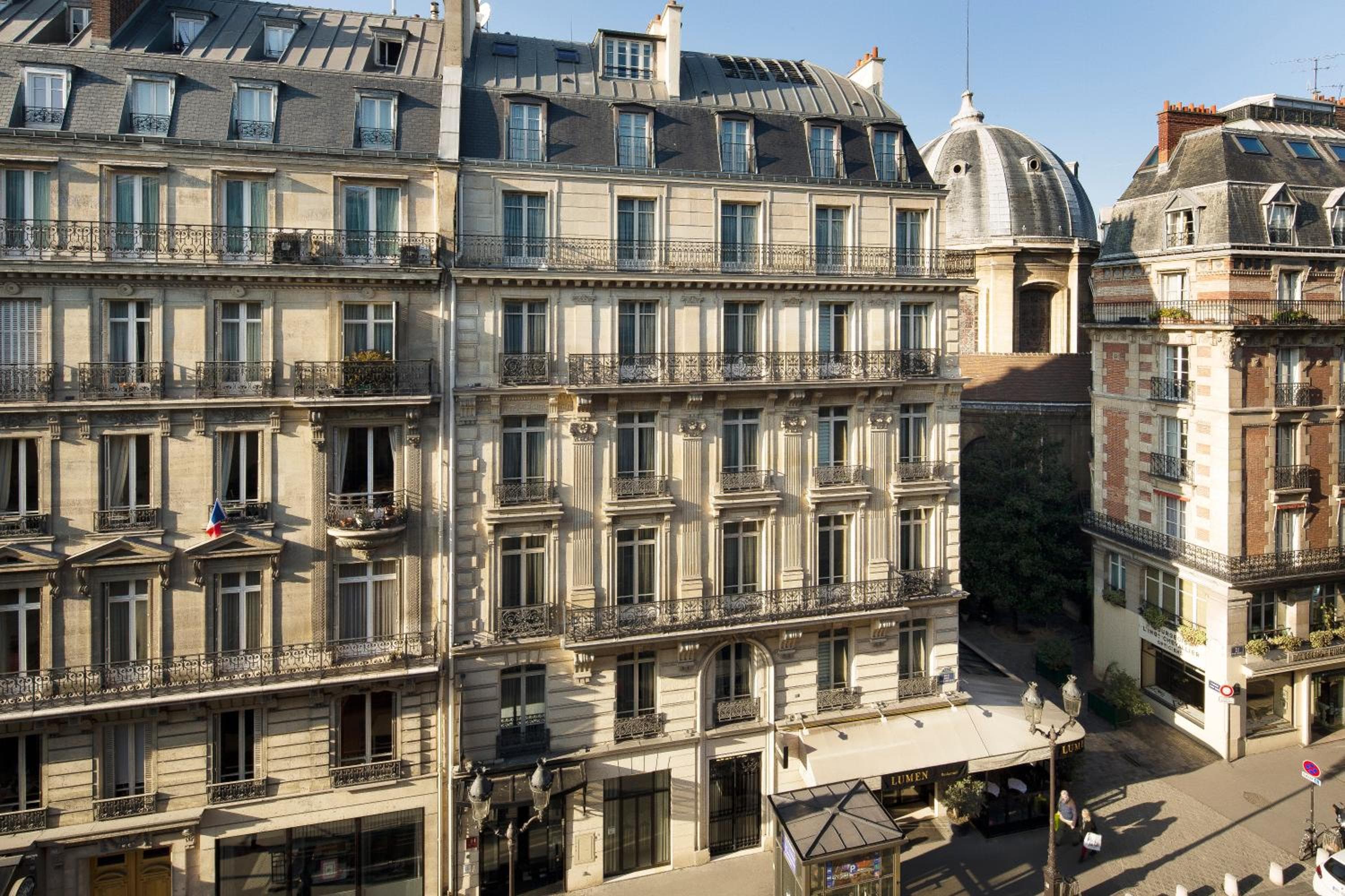 Hotel Lumen Paris Louvre — 25