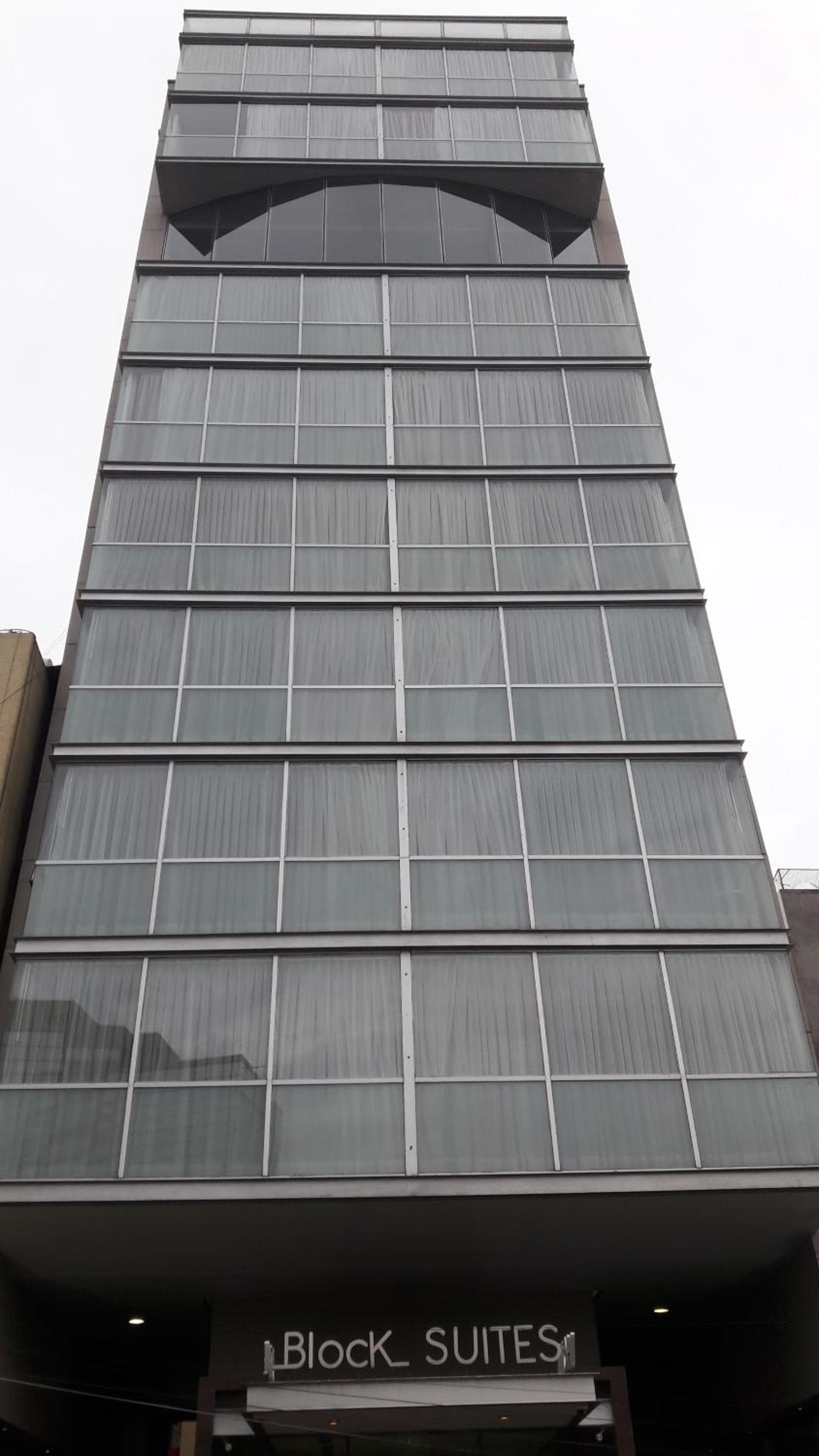 Hotel Block Suites — 5