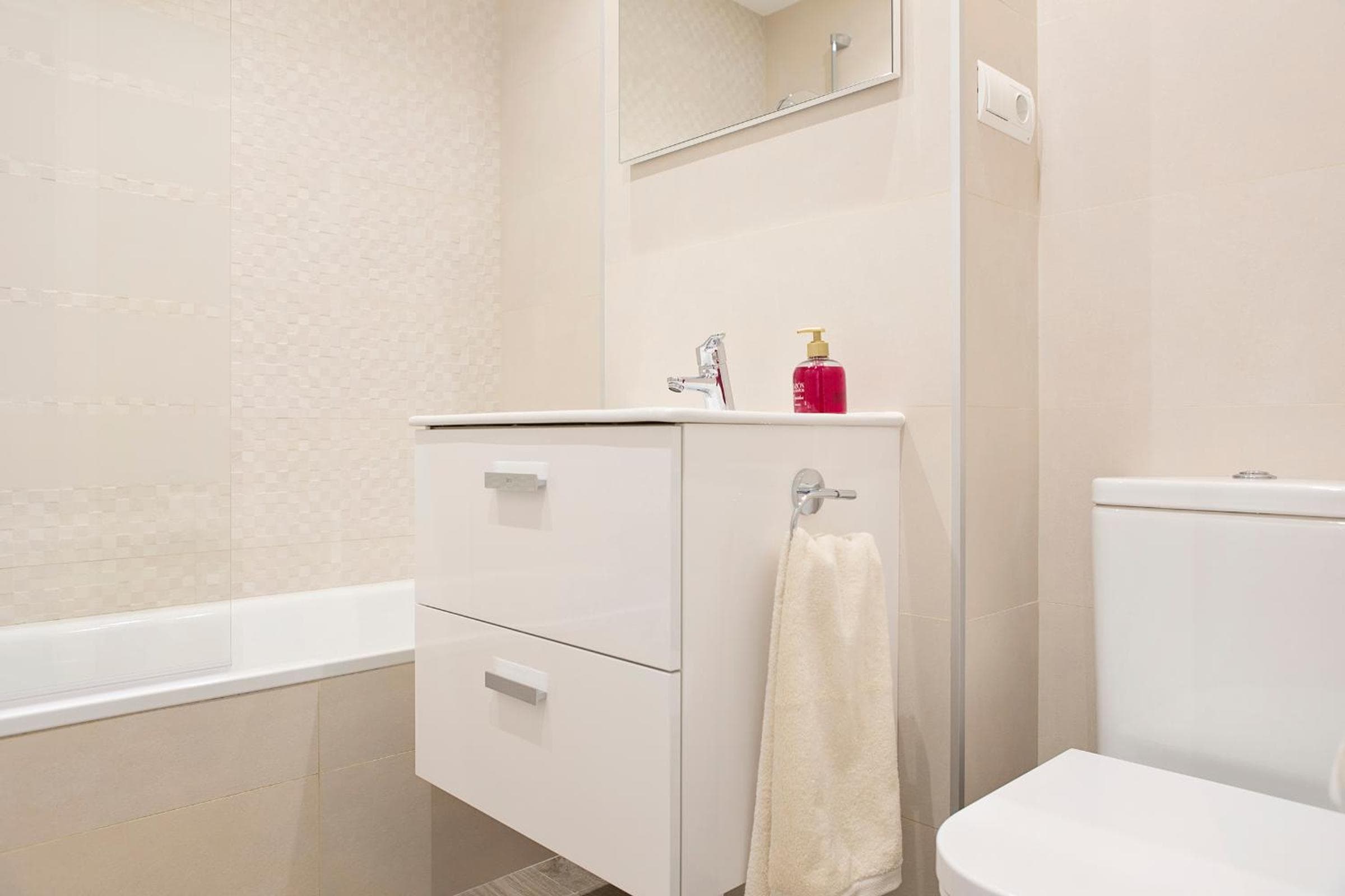 Suncity Flat Victoria — 8