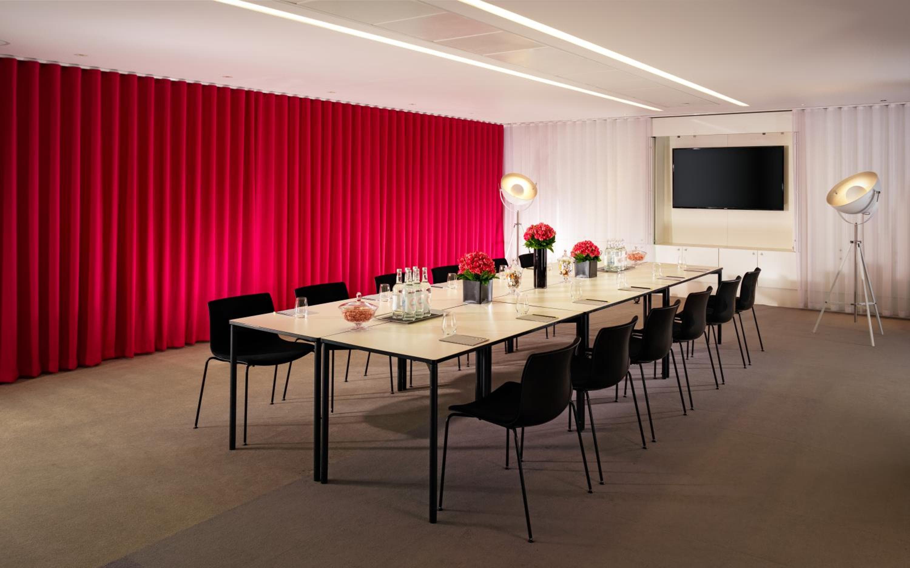 Sea Containers London — 11