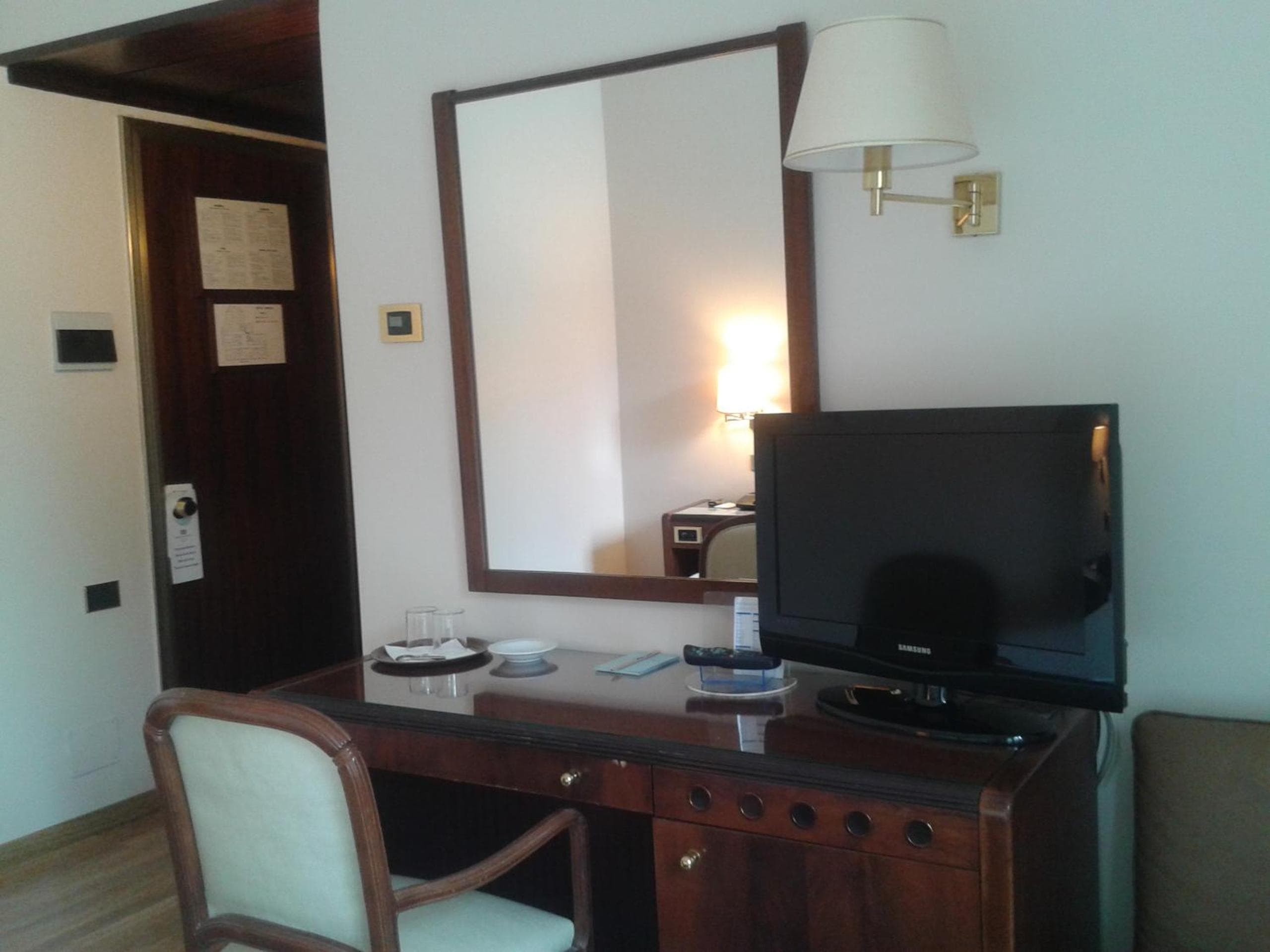 Hotel Bristol — 25