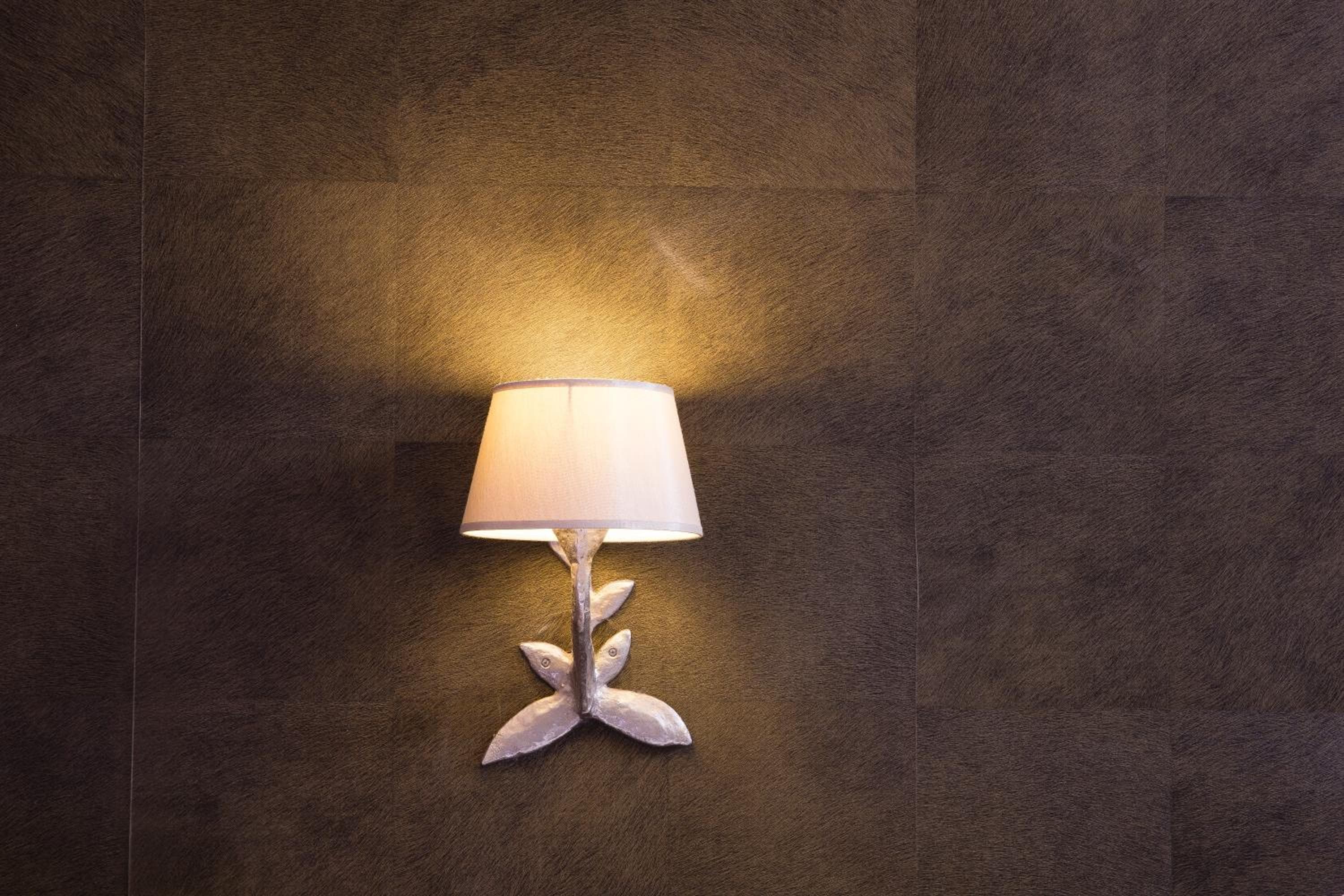 Hotel Mondial — 14