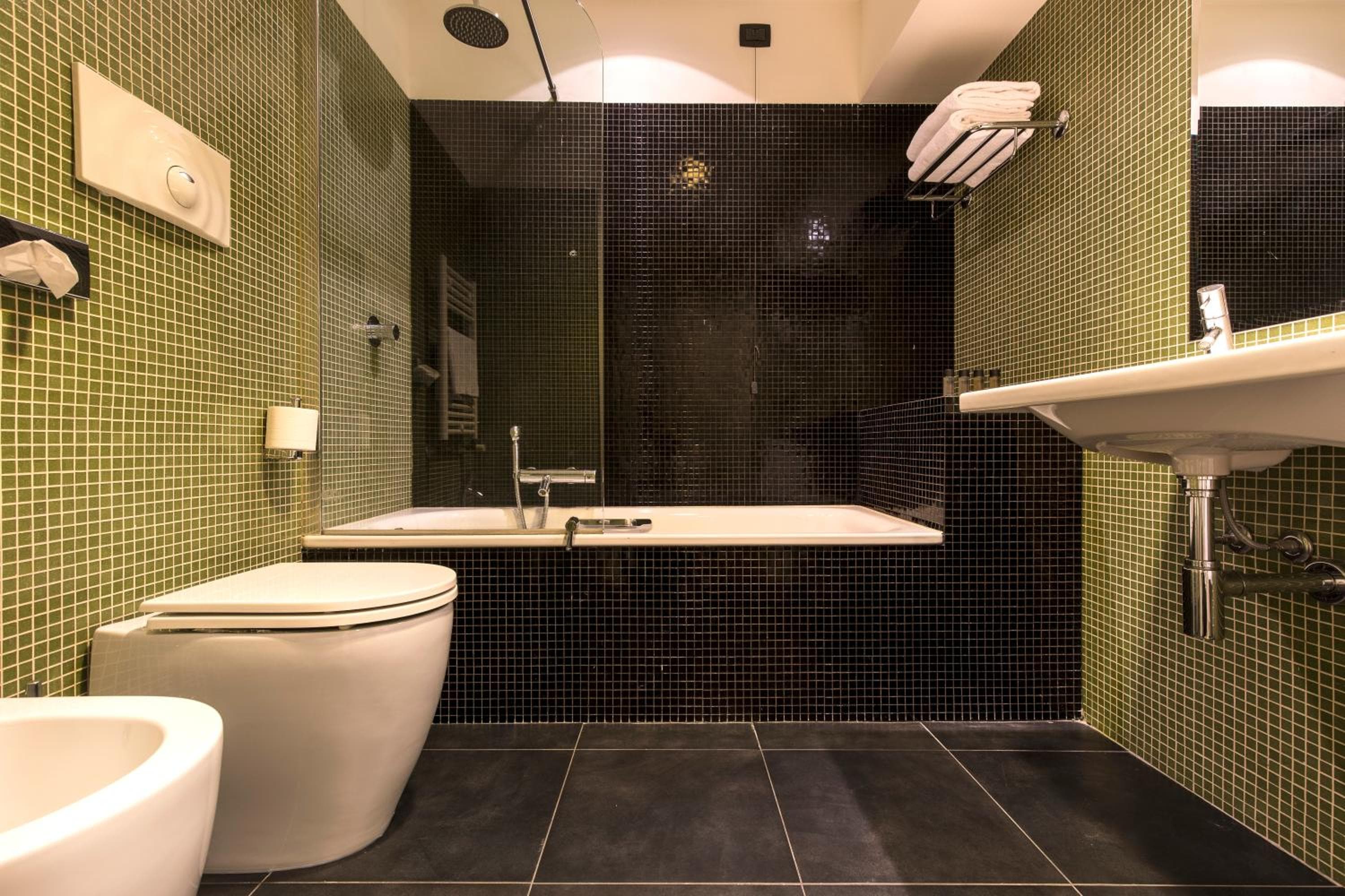 43 Station Hotel — 2