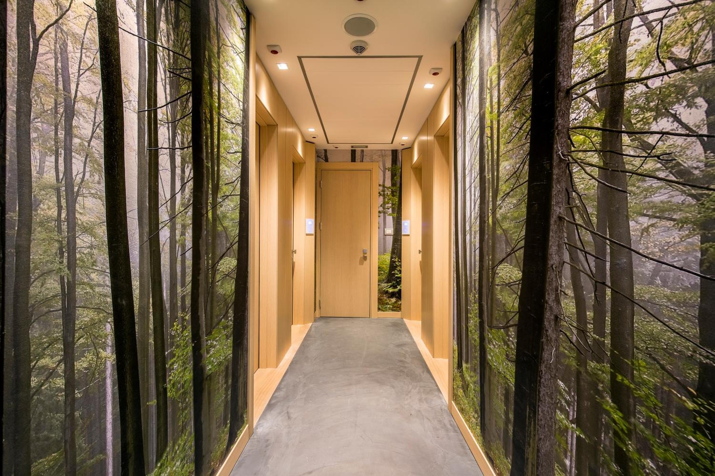 43 Bahnhof Hotel — 10