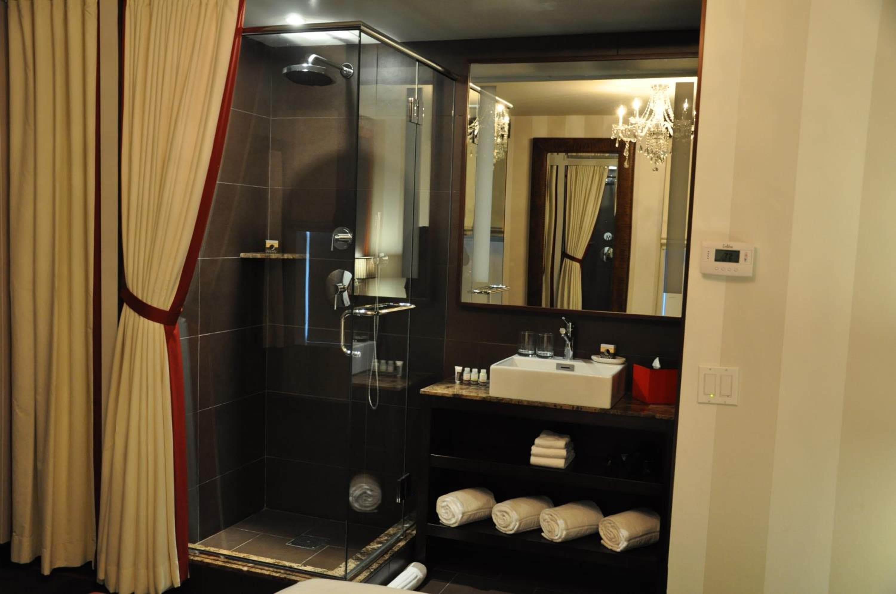 Sanctuary Hotel New York — 9