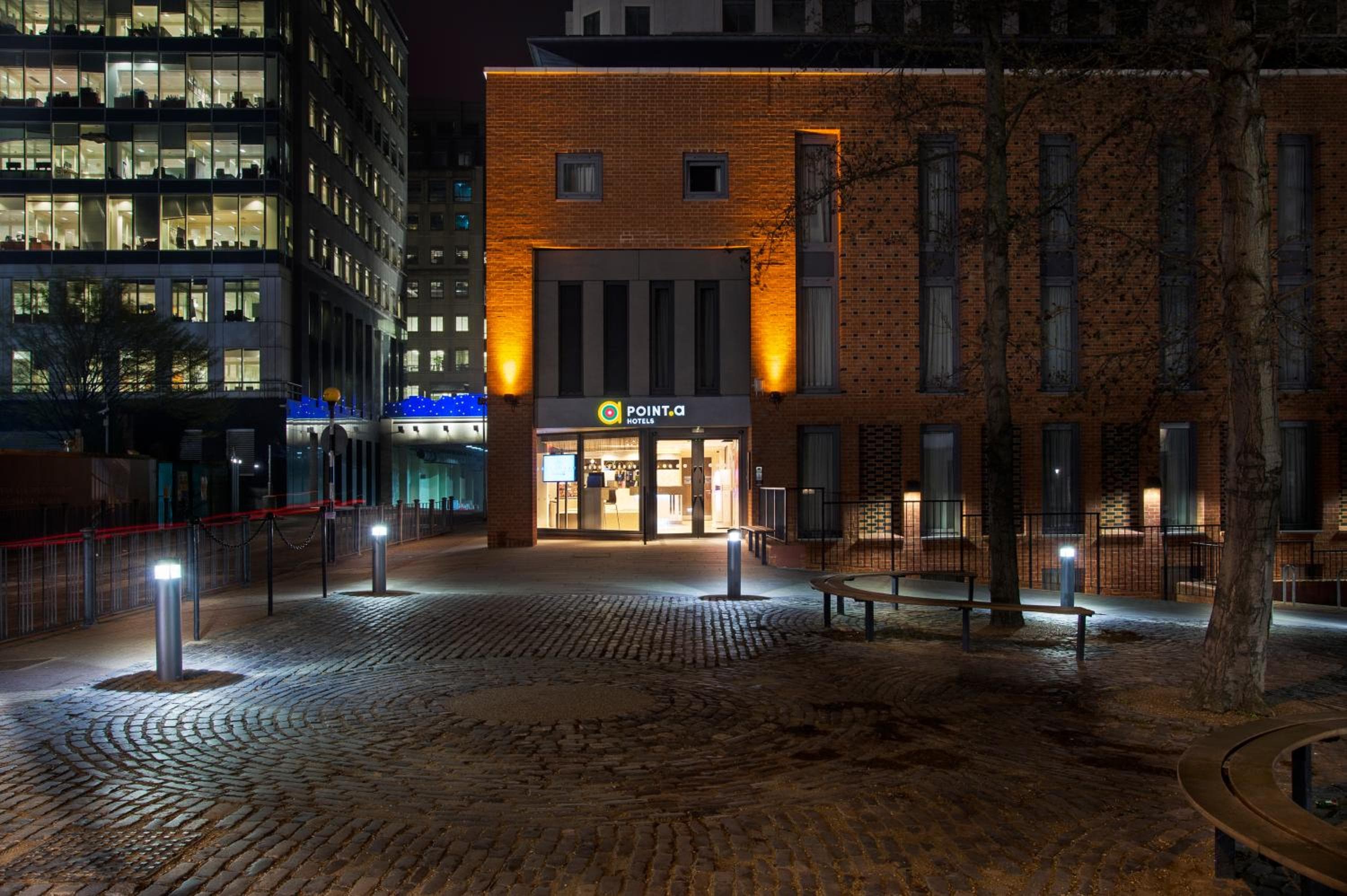 Punto A Hotel Londra Canary Wharf — 3