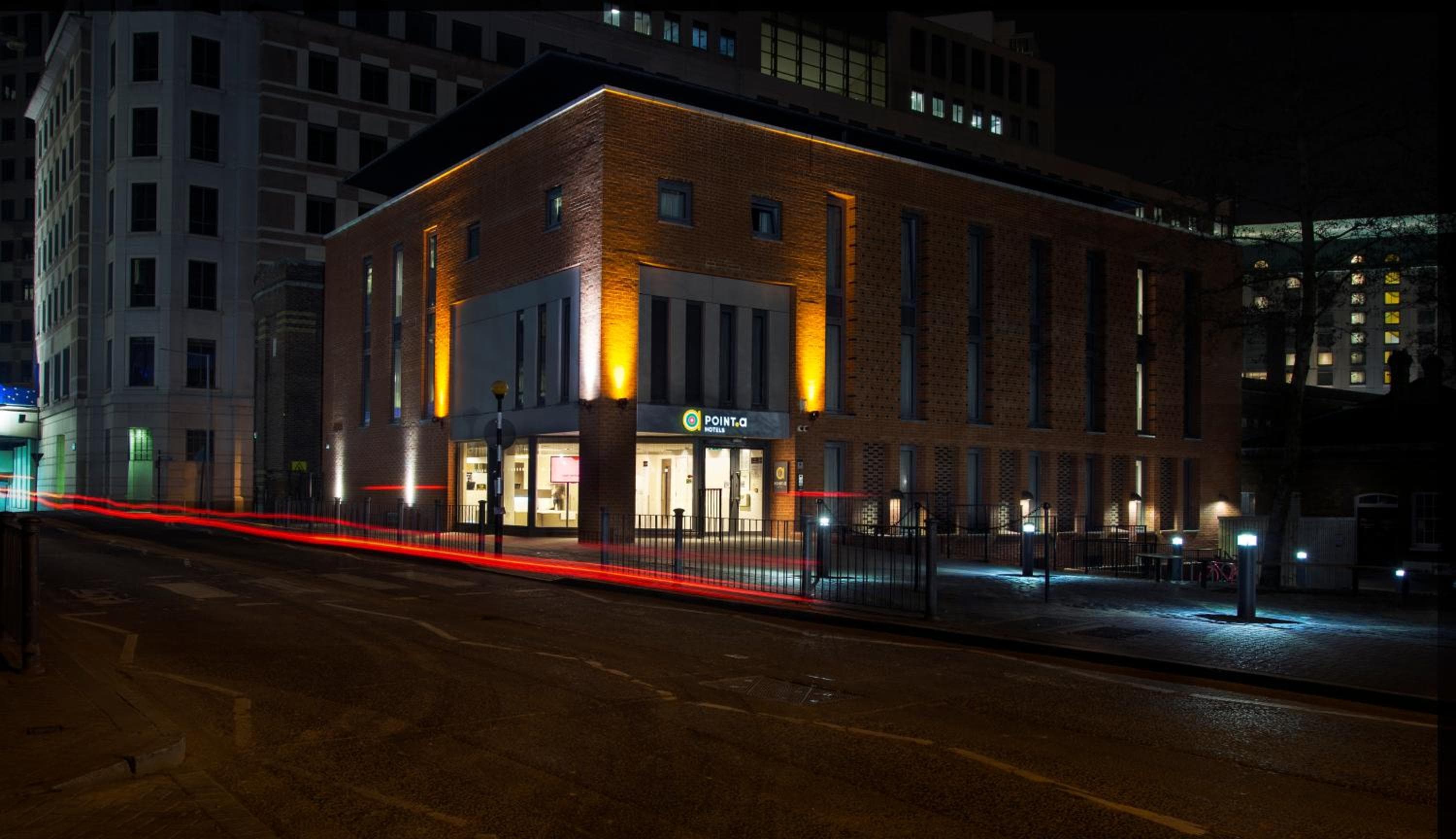 Punto A Hotel Londra Canary Wharf — 15