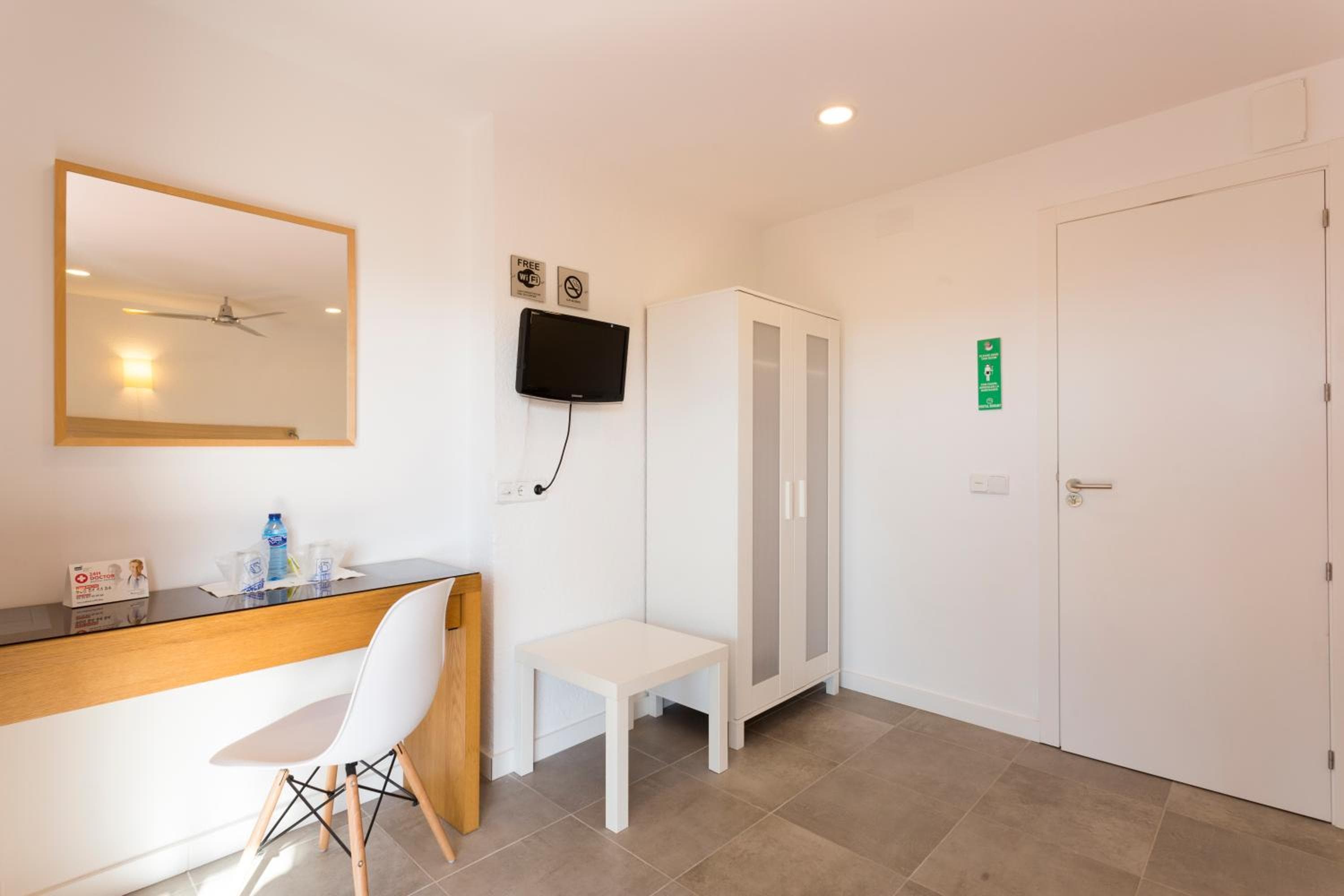 Hostal Bonany — 30