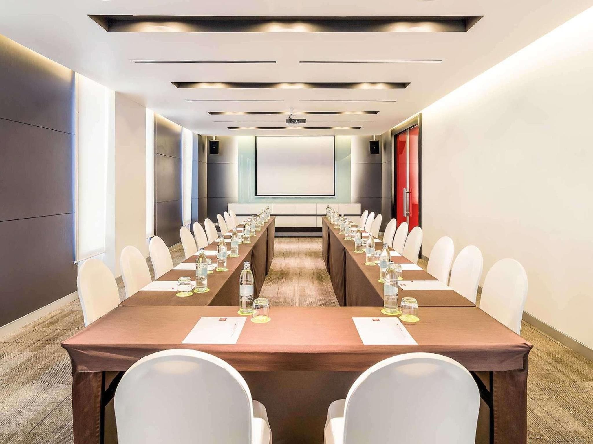Ibis Bangkok Sukhumvit 4 — 24