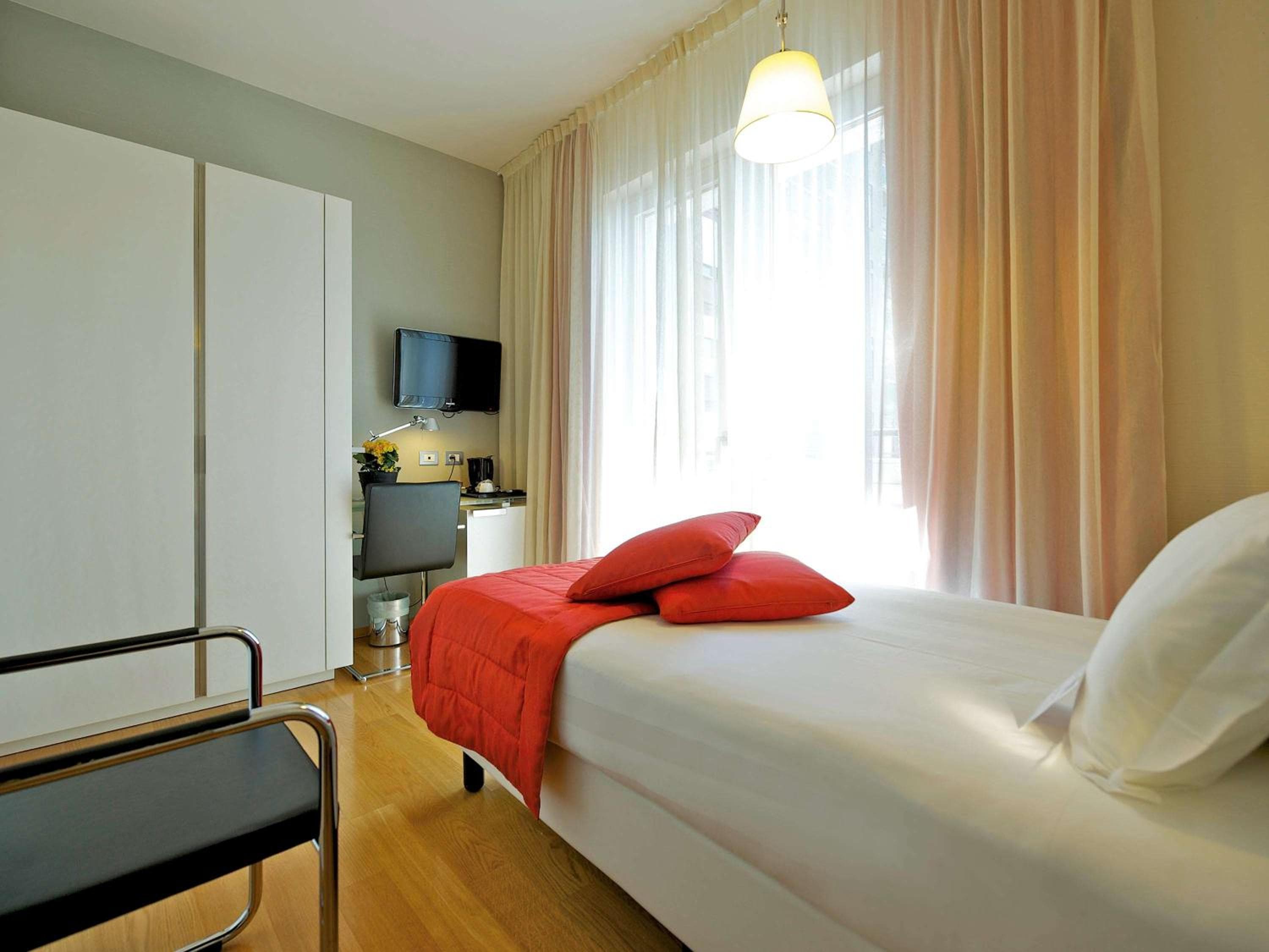 Hotel Mercure Milano Solari — 26