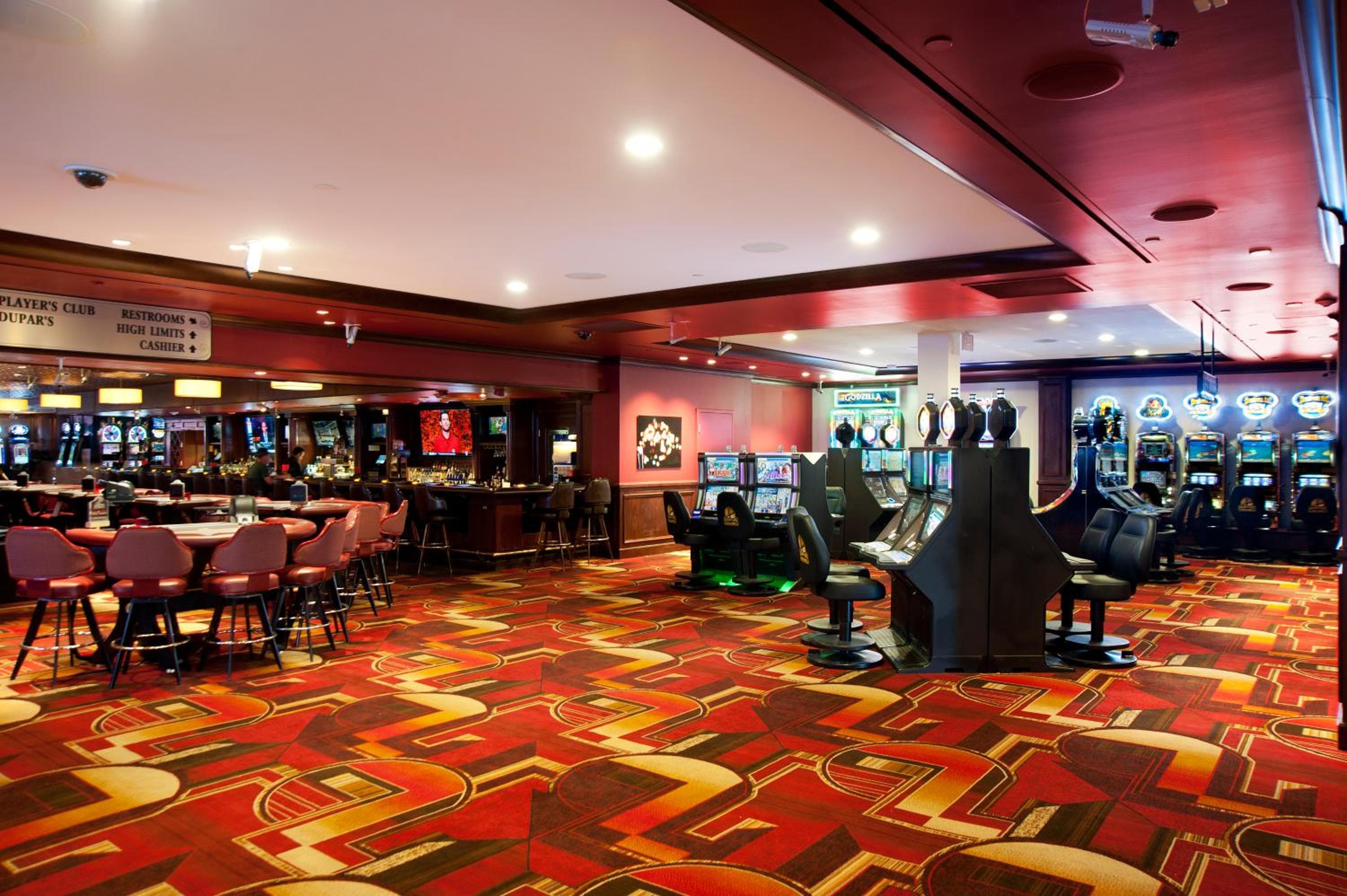 Hotel Casino Golden Gate — 24
