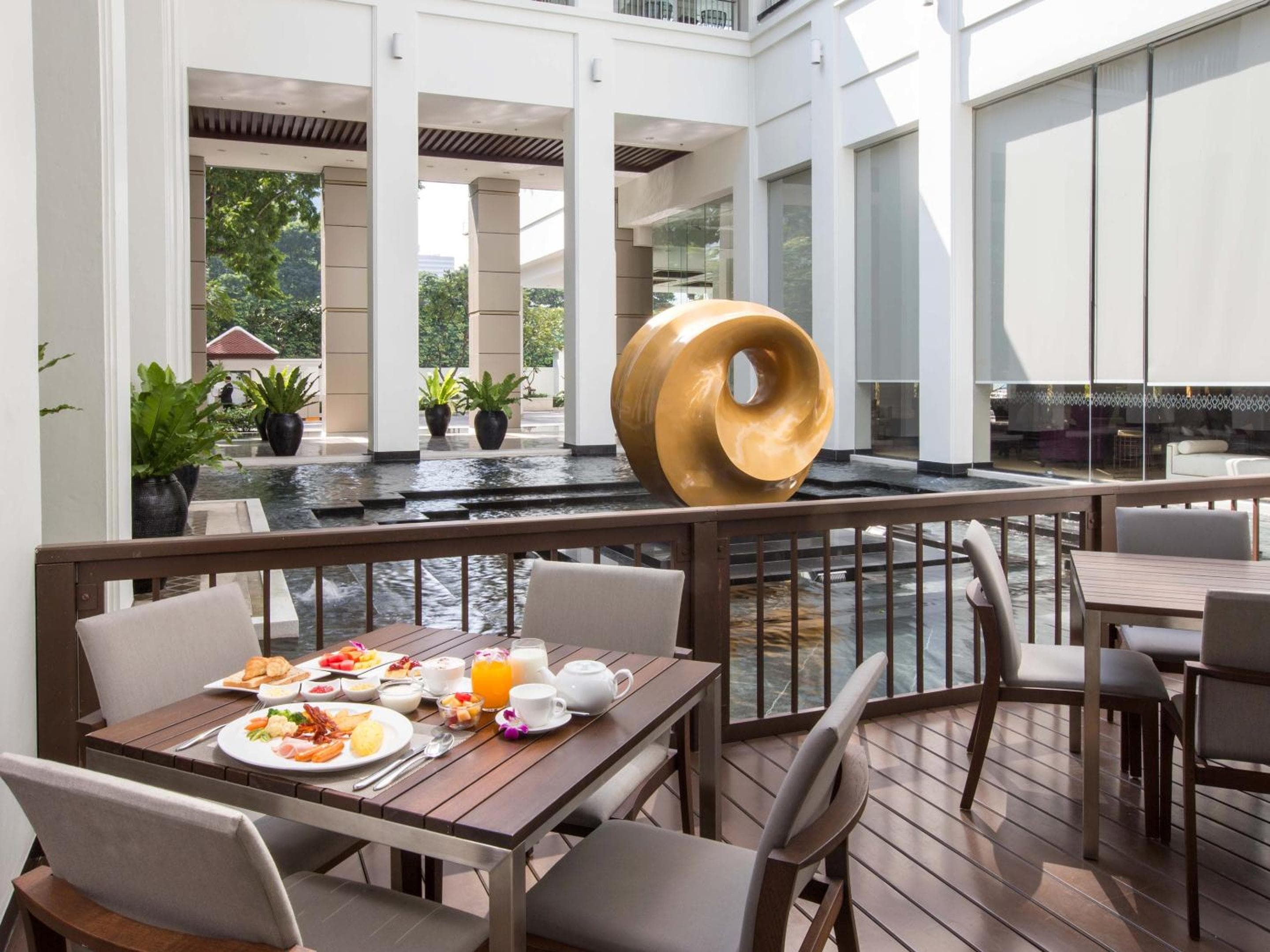 Grande Centre Point Ploenchit — 12