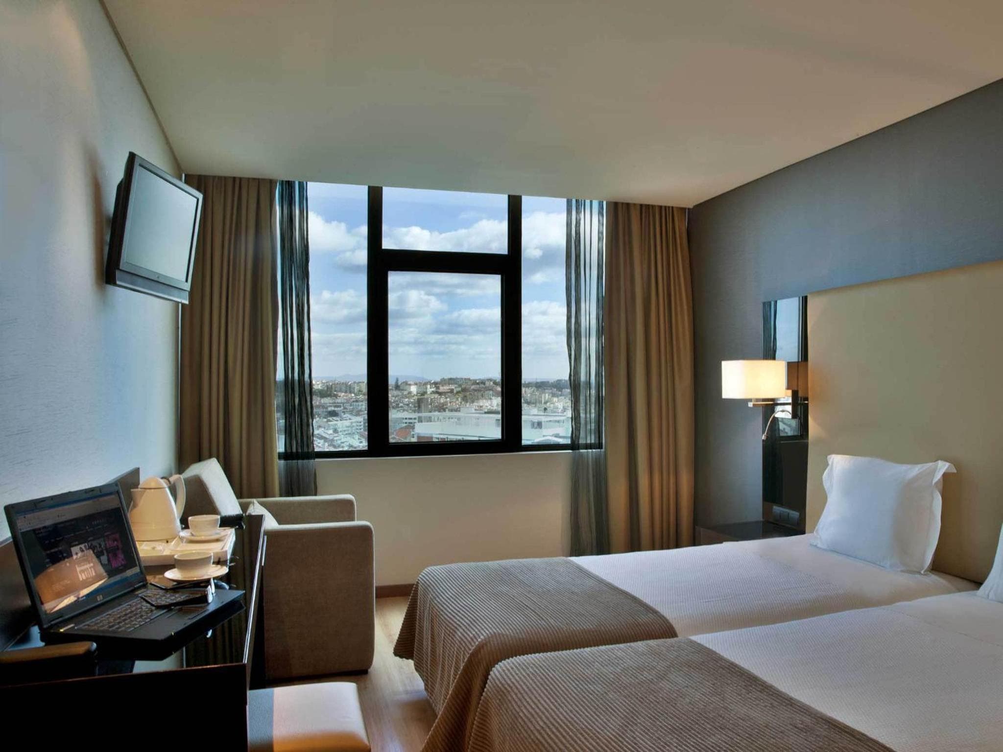 TURIM Alameda Hotel — 17