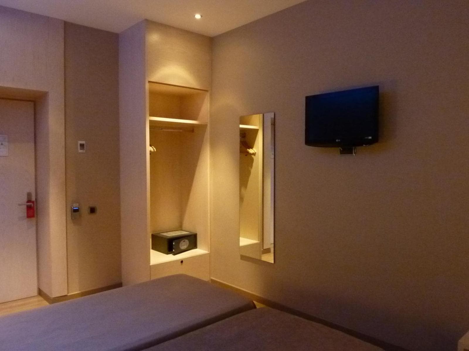 Barcelona House — 24