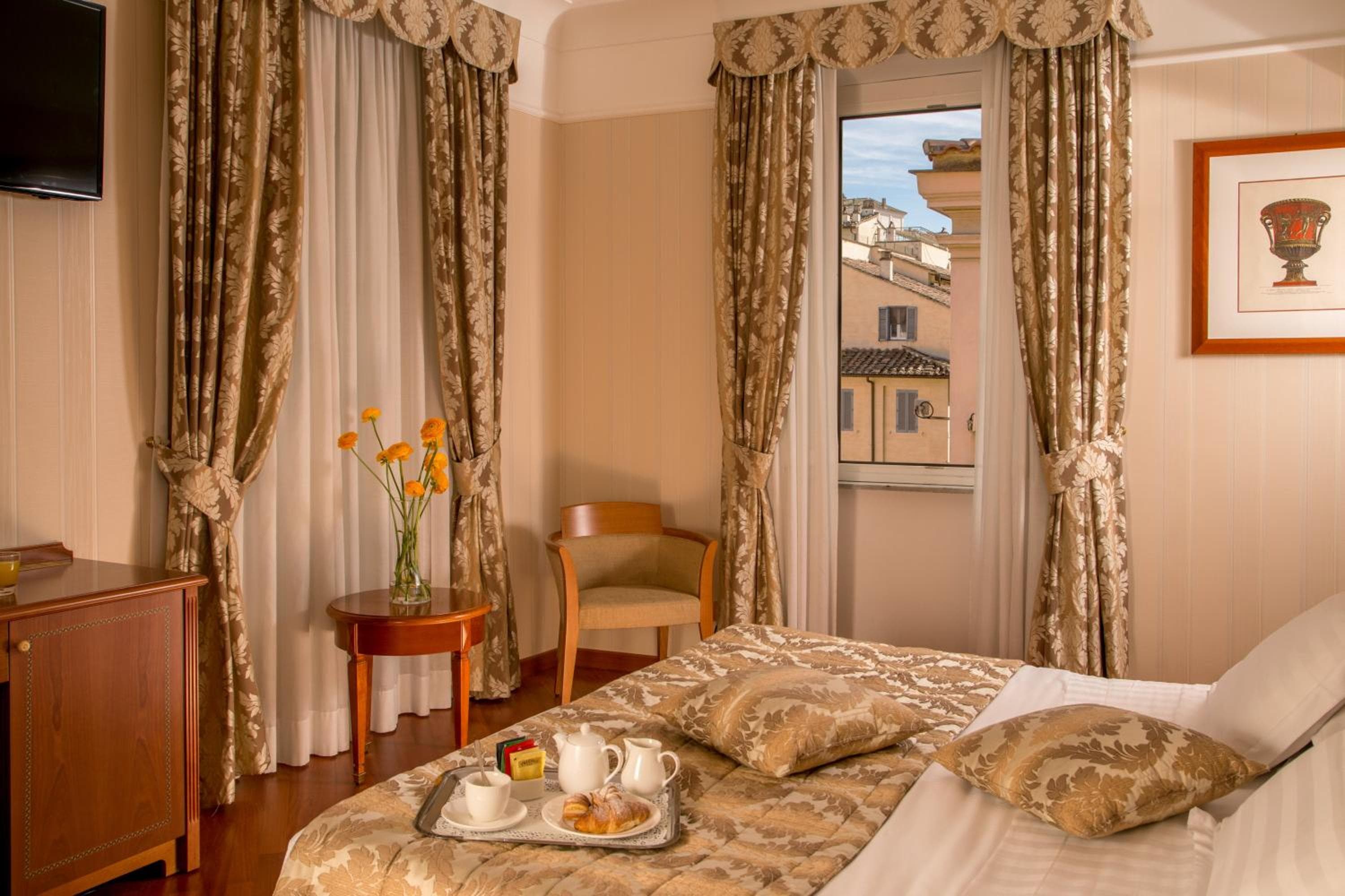 Hotel del siglo XIX — 28