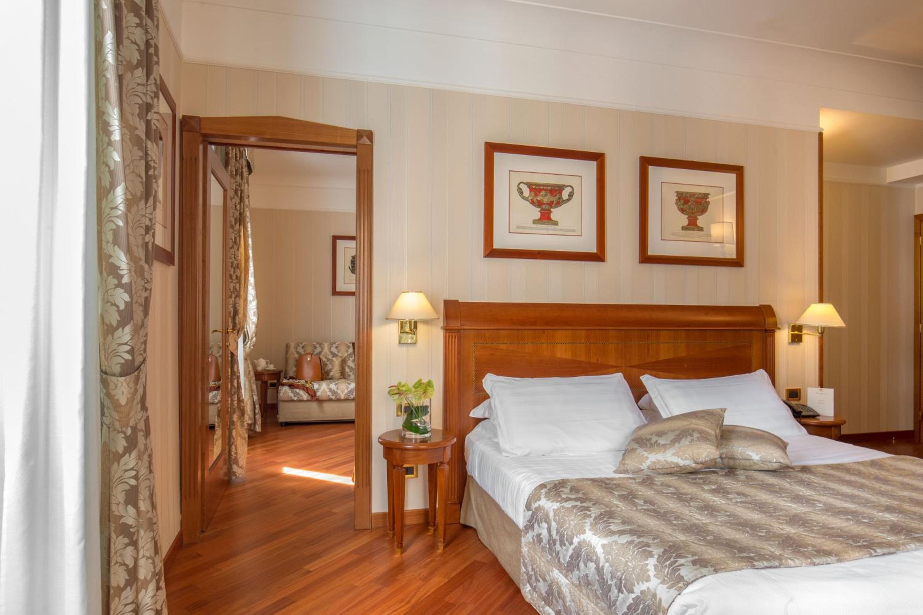Hotel del siglo XIX — 8