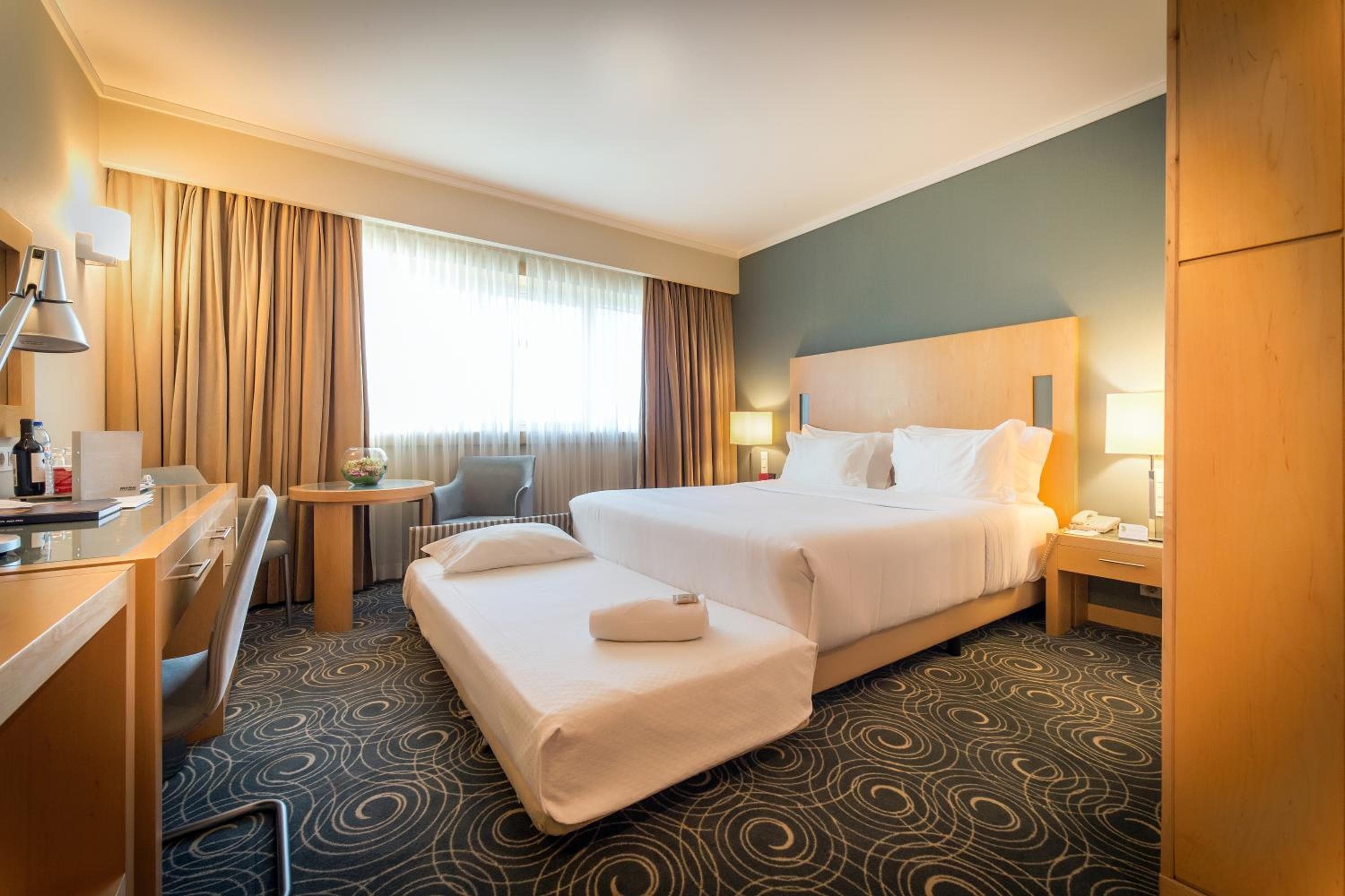 SANA Malhoa Hotel — 19