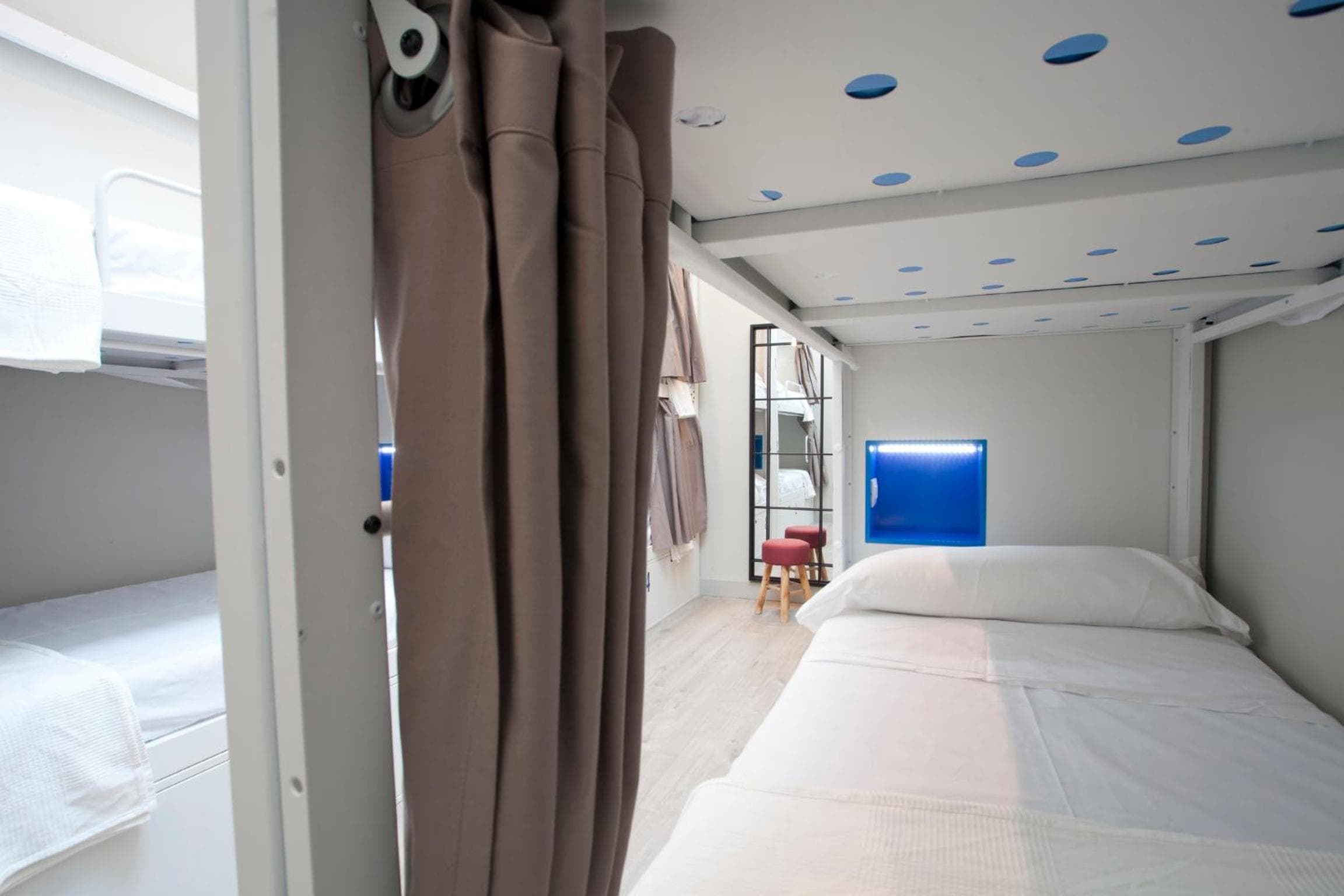 Malaga Stop Hostel AB — 12