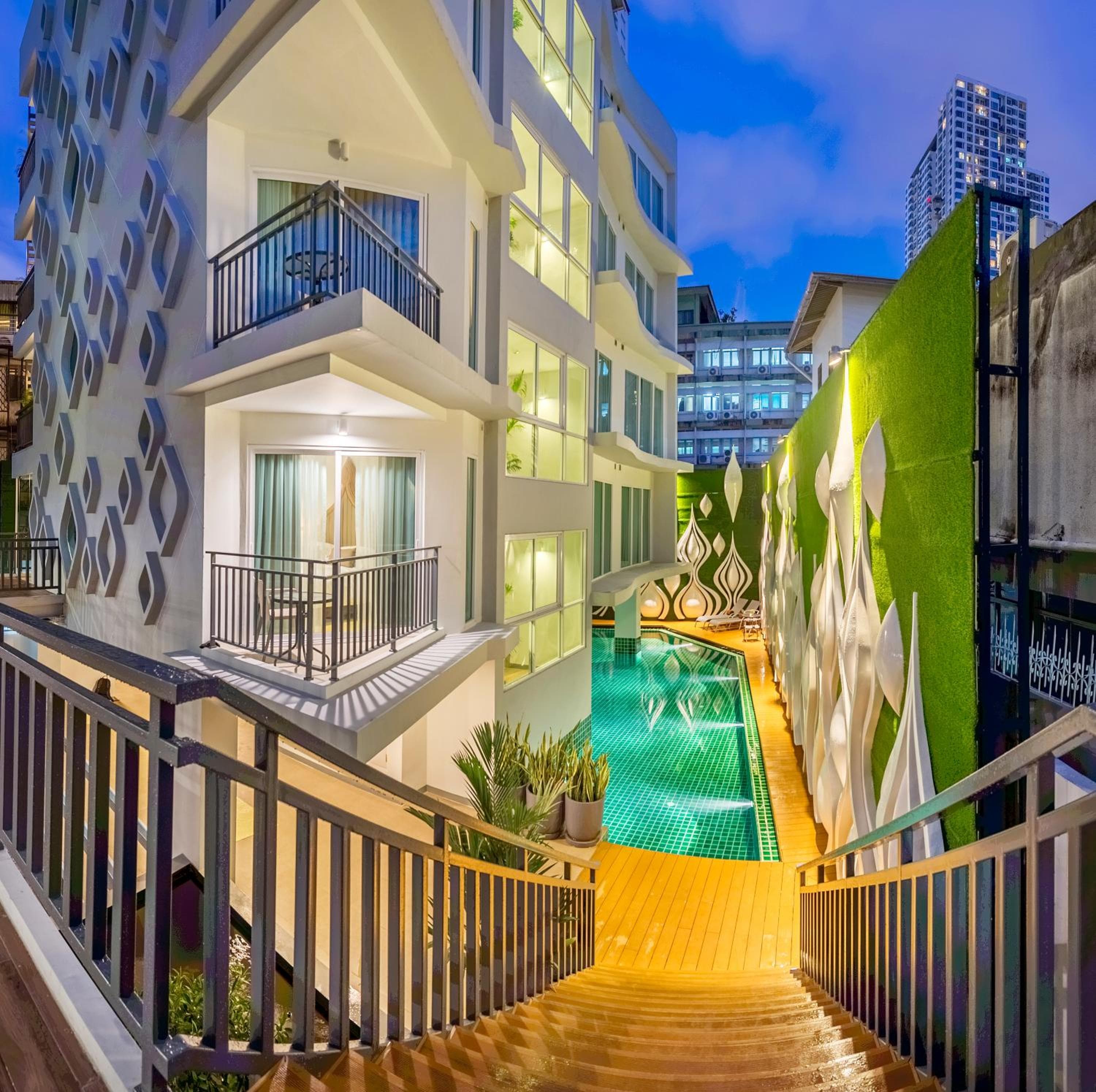 Anajak Bangkok Hotel - SHA Plus — 11