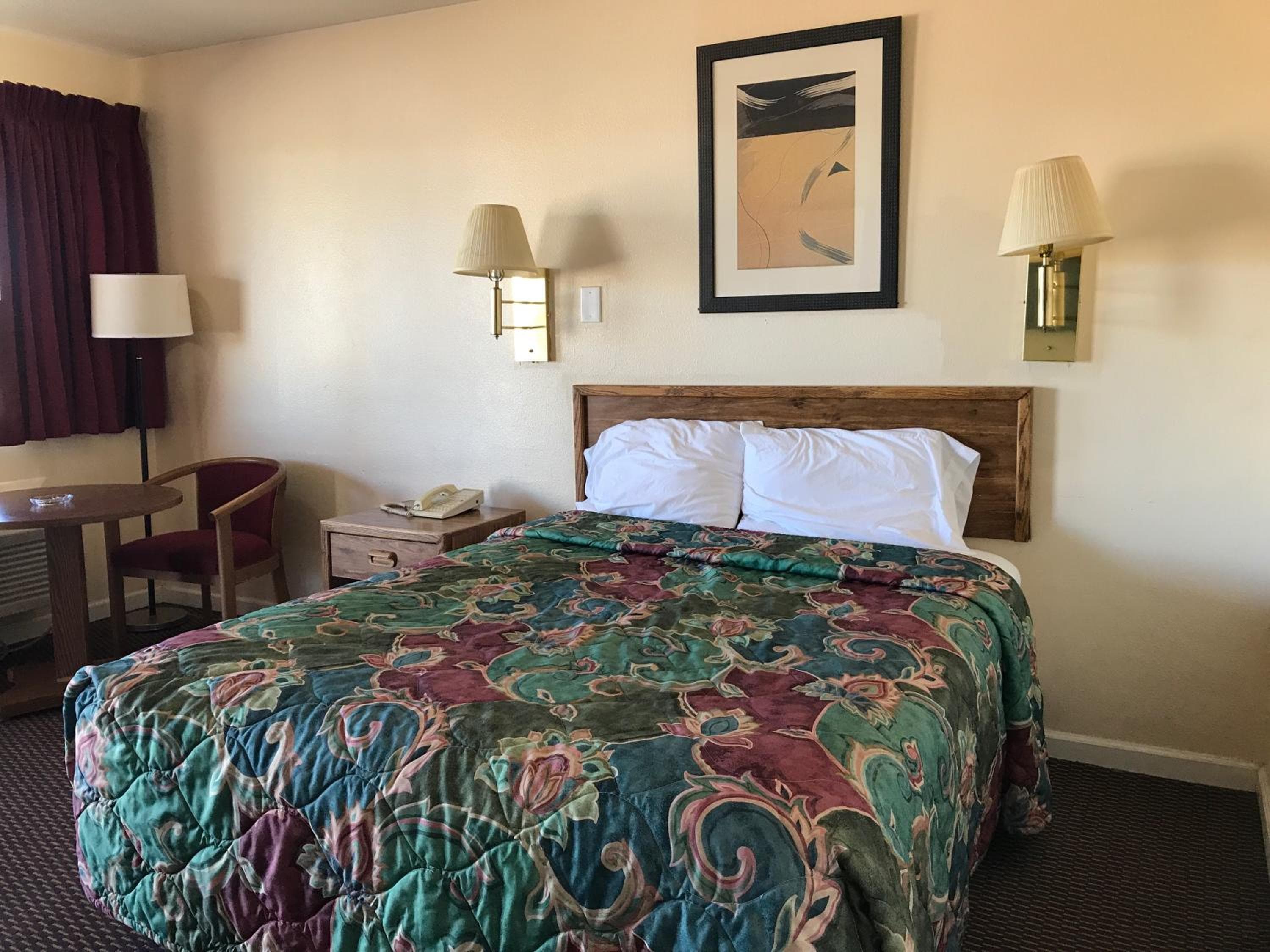 Regal Inn Las Vegas New Mexico -> Regal Inn Las Vegas New Mexico — 16
