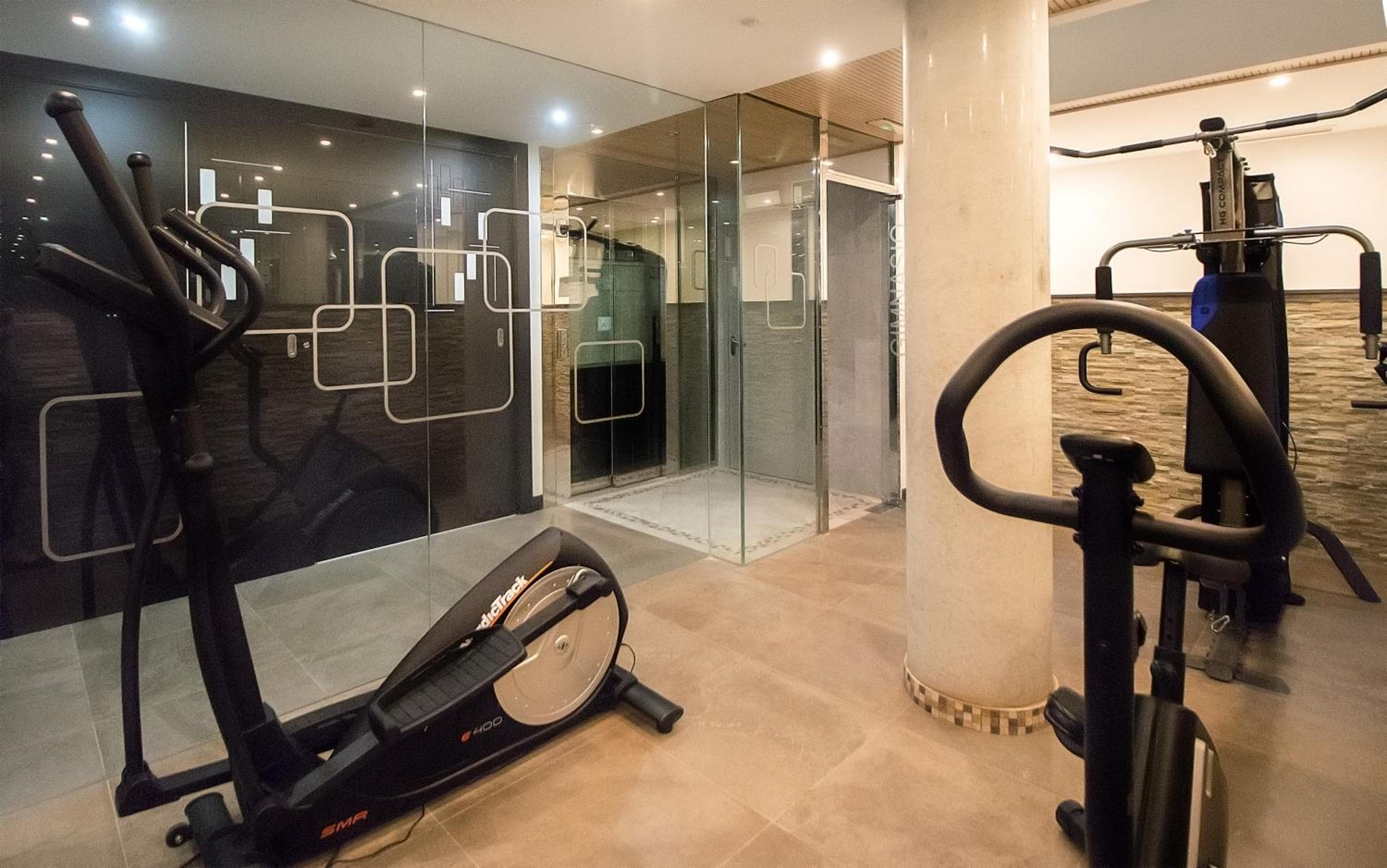 Apartamentos Suites Oficentro Deluxe — 5