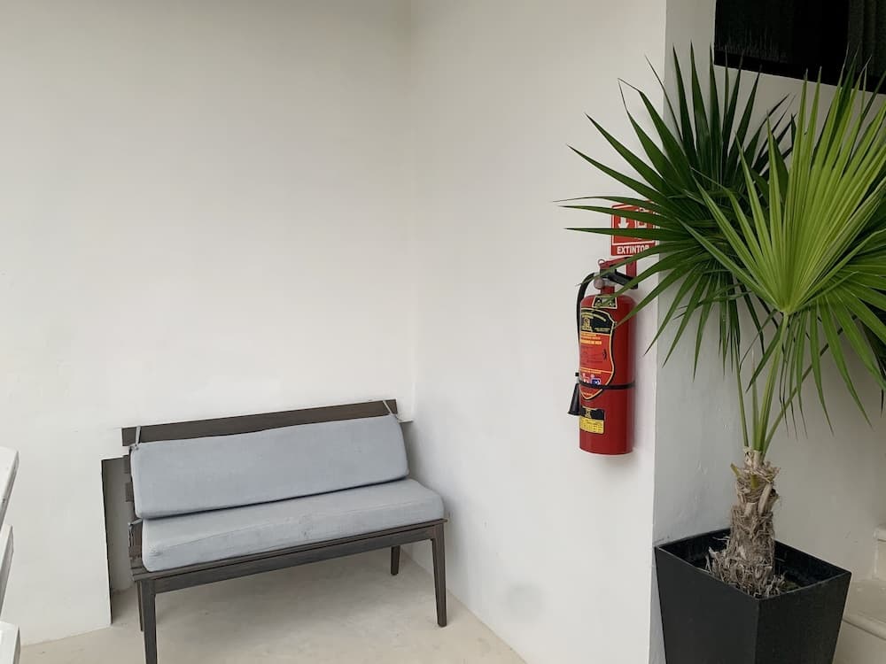 SILVERSANDS Hotel Boutique - 5Th Ave — 25