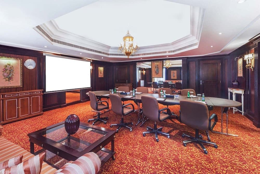 Millennium Plaza Downtown Suites — 10