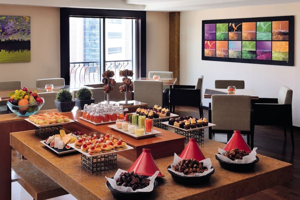 Avani Deira Dubai Hotel — 18