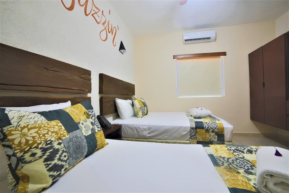 Hotel 12 Bees — 17