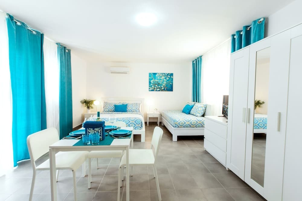 Hotel Tropicana Suiten Deluxe Beach Club & Pool — 12