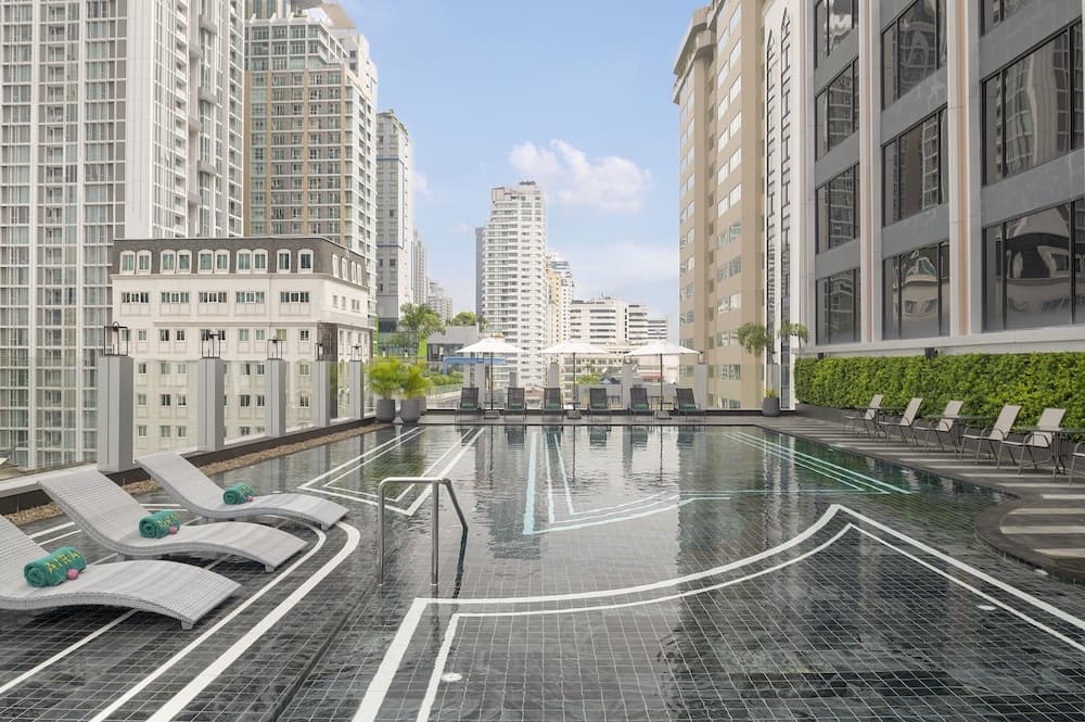 Aira Hotel Bangkok — 4