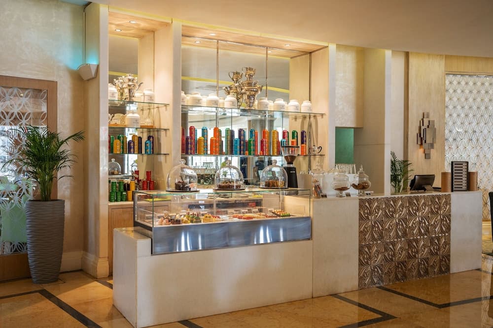 Al Habtoor Grand Resort, Autograph Collection® — 5