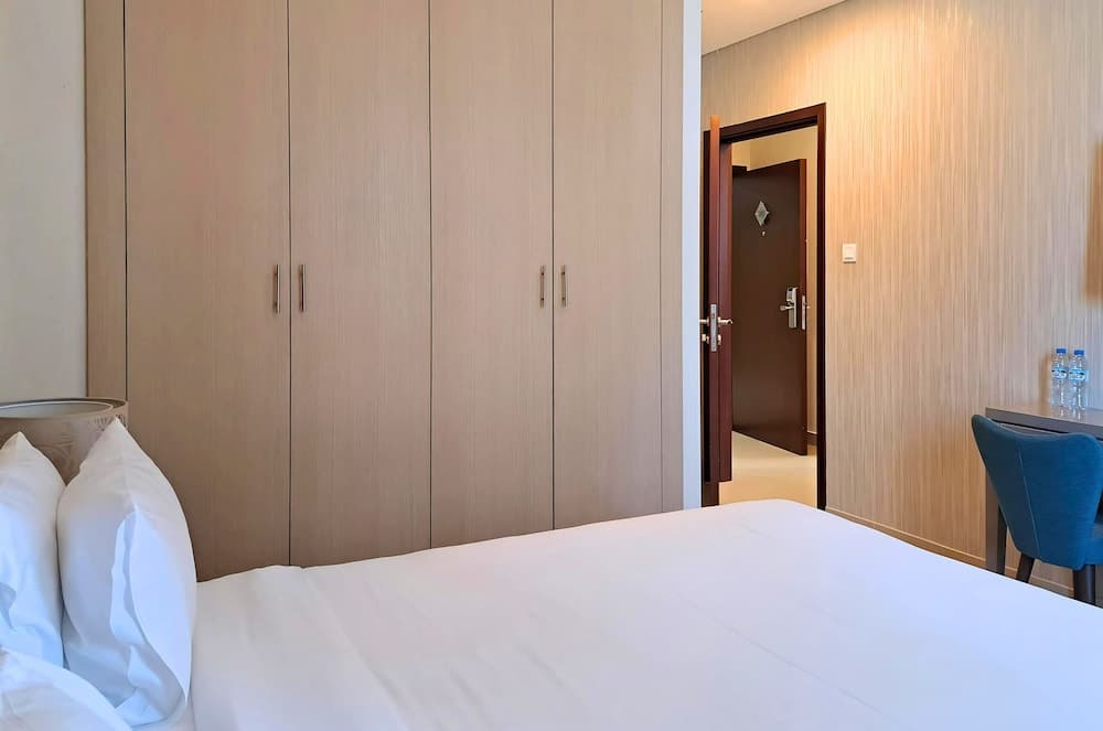 Barcelo Residences Dubai Marina — 16