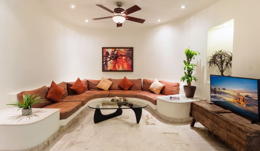 Maya Villa Condo Hotel & Beach Club — 2