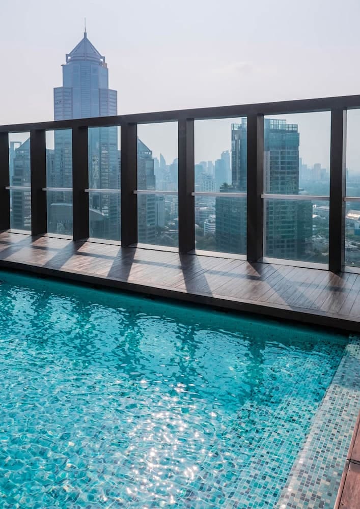 Urbana Langsuan Hotel — 23